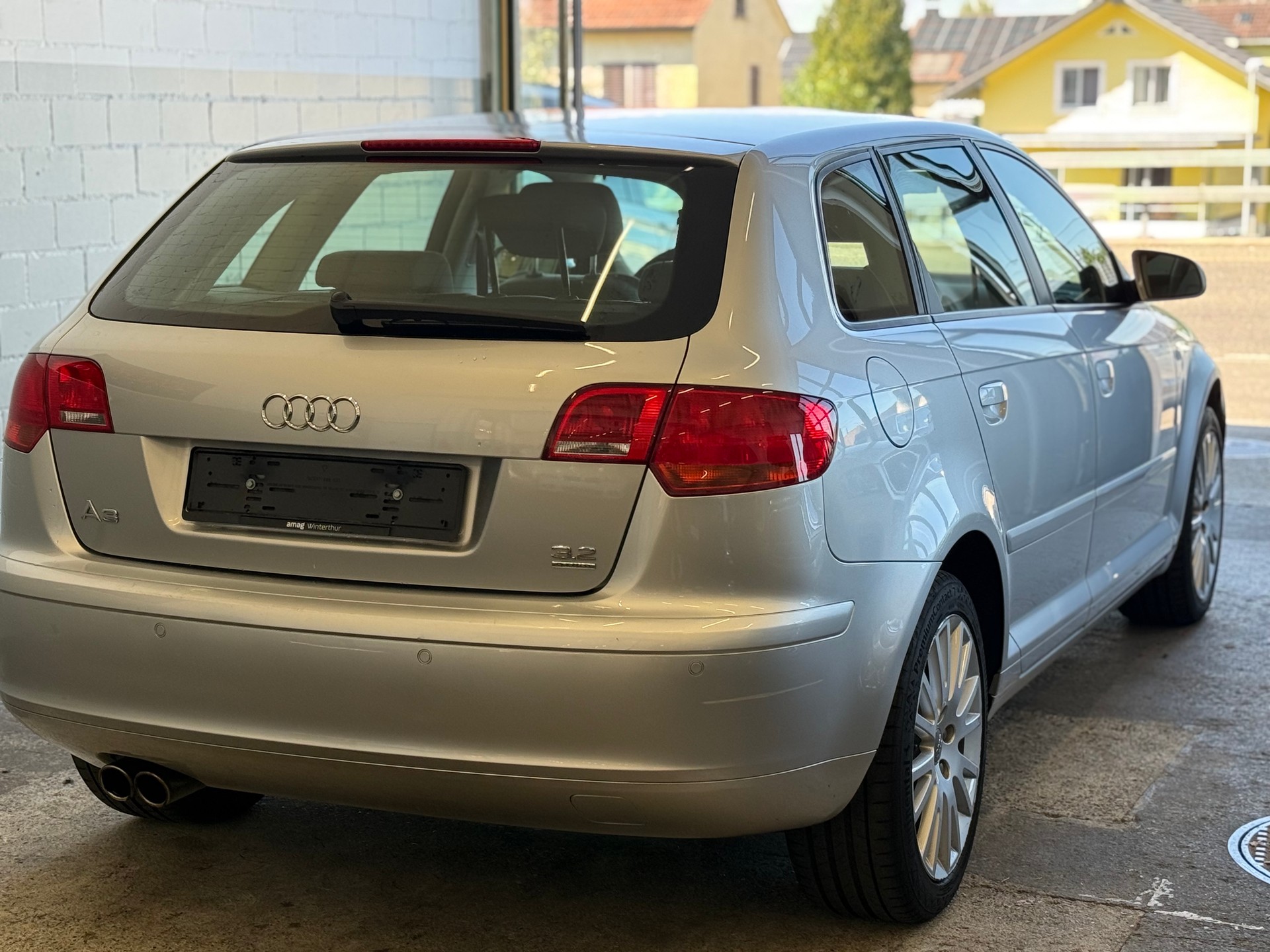 AUDI A3 Sportback 3.2 V6 Ambition quattro-image-5