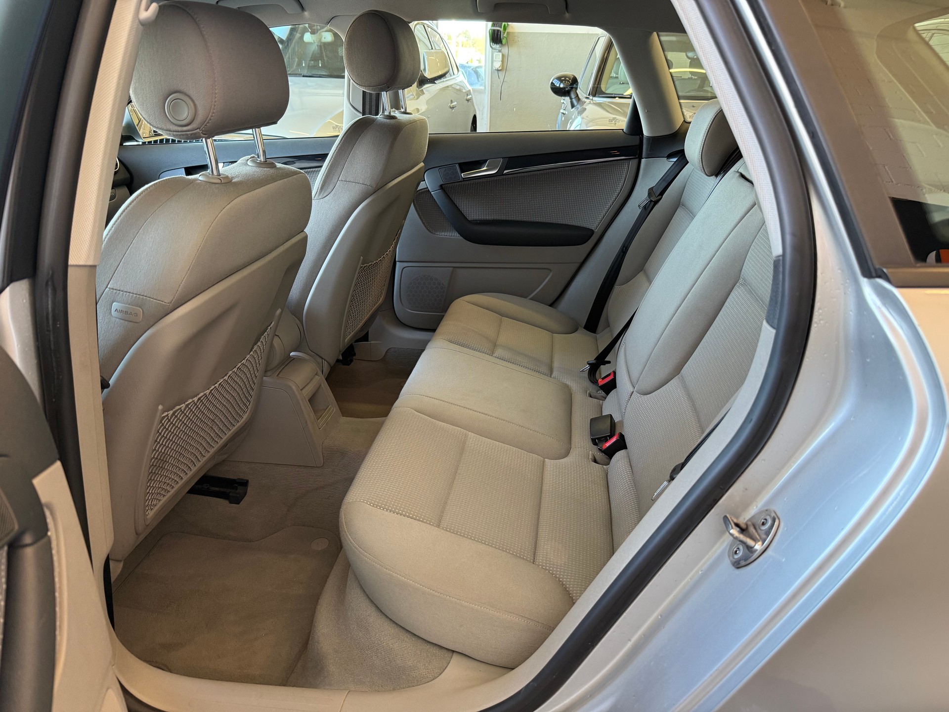 AUDI A3 Sportback 3.2 V6 Ambition quattro-image-9