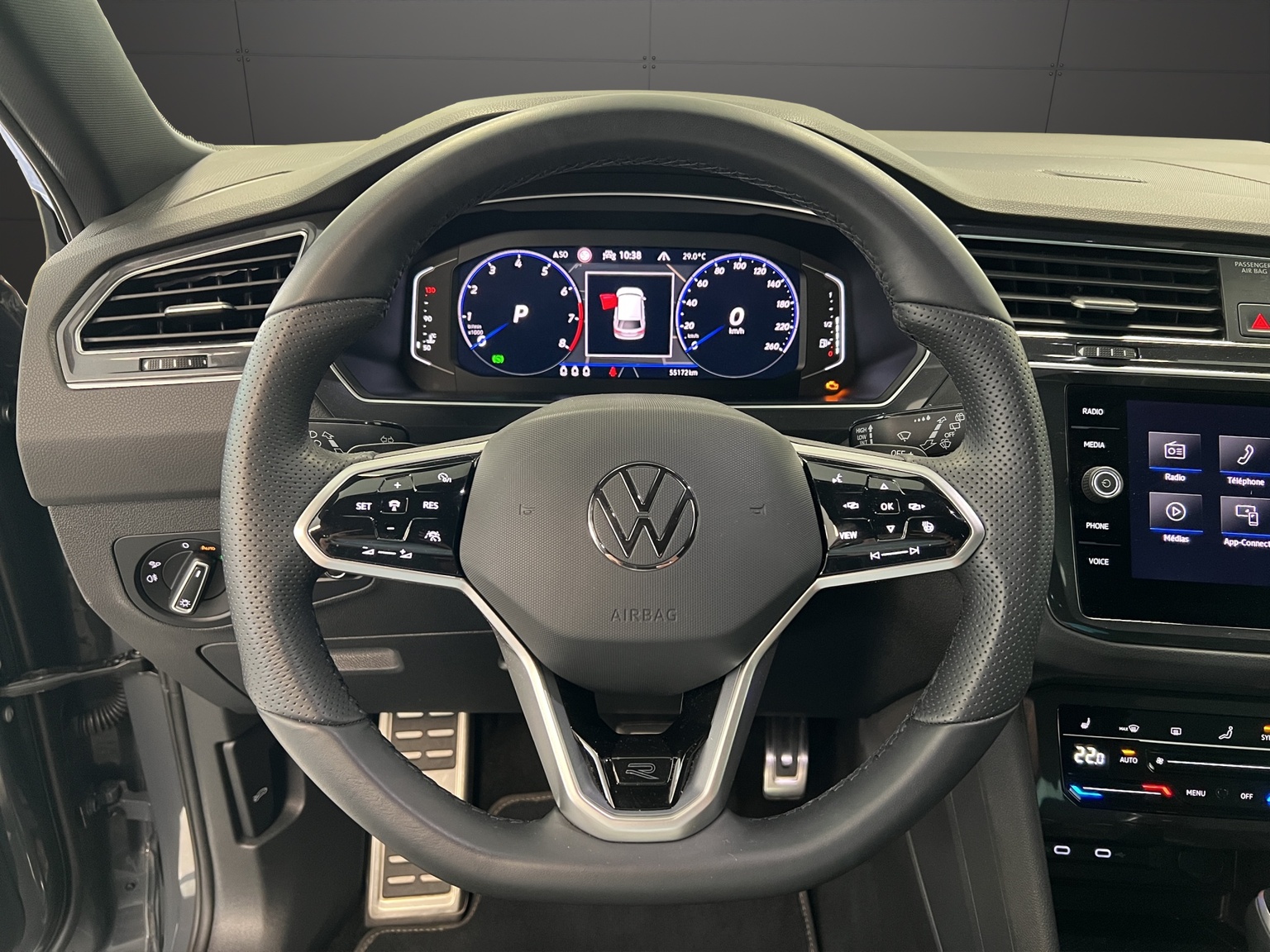 VW Tiguan 2.0TSI R-Line 4Motion DSG-image-6