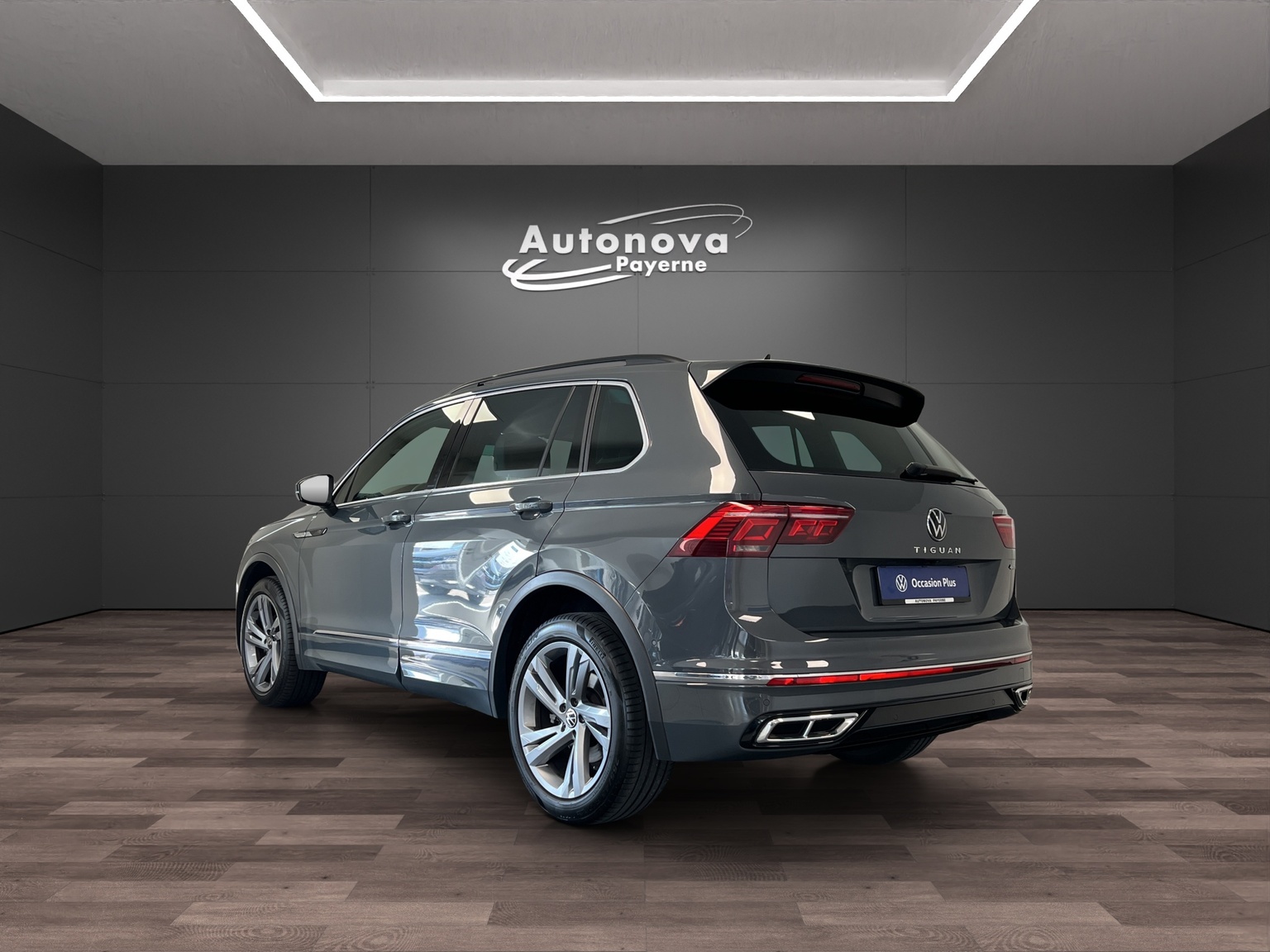 VW Tiguan 2.0TSI R-Line 4Motion DSG-image-3