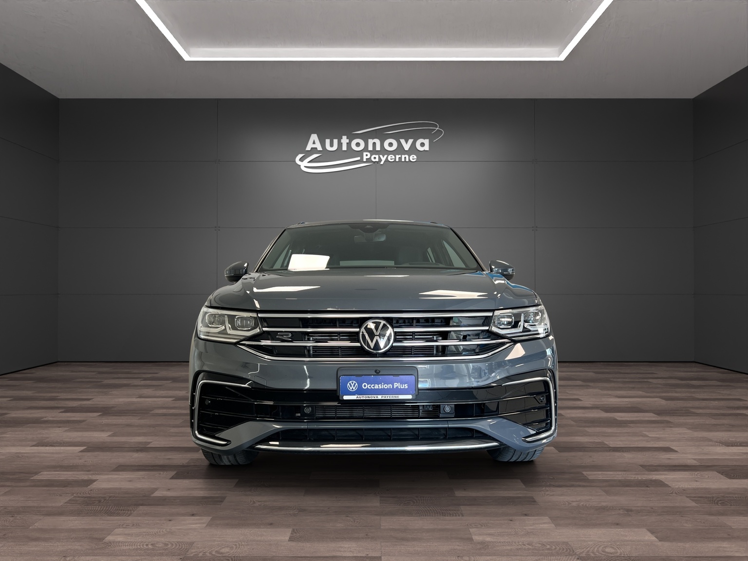 VW Tiguan 2.0TSI R-Line 4Motion DSG-image-1