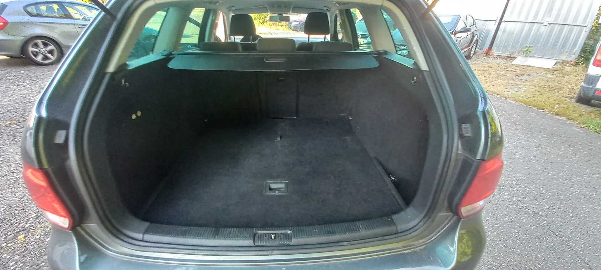 VW Golf Variant 1.2 TSI BlueMotion Technology Team-image-11