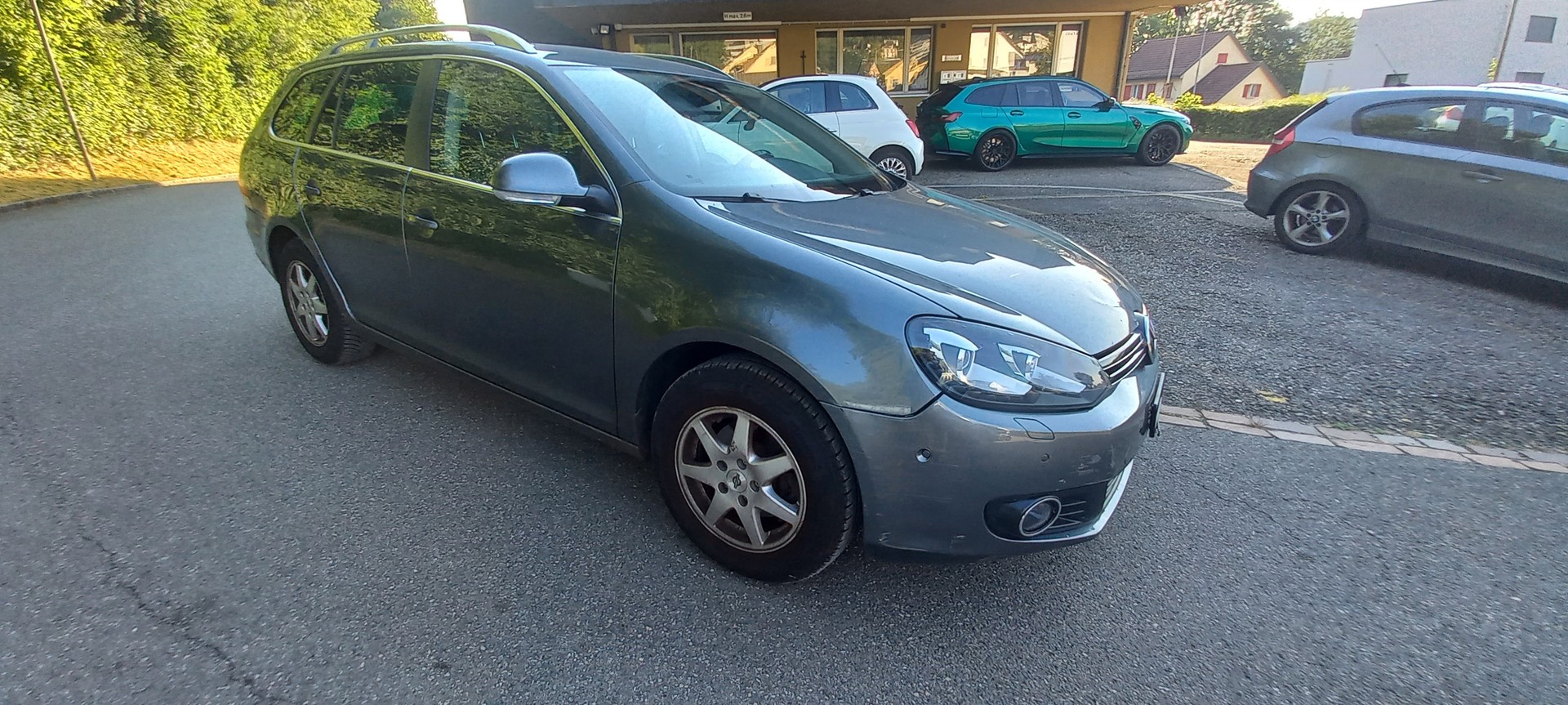 VW Golf Variant 1.2 TSI BlueMotion Technology Team-image-5