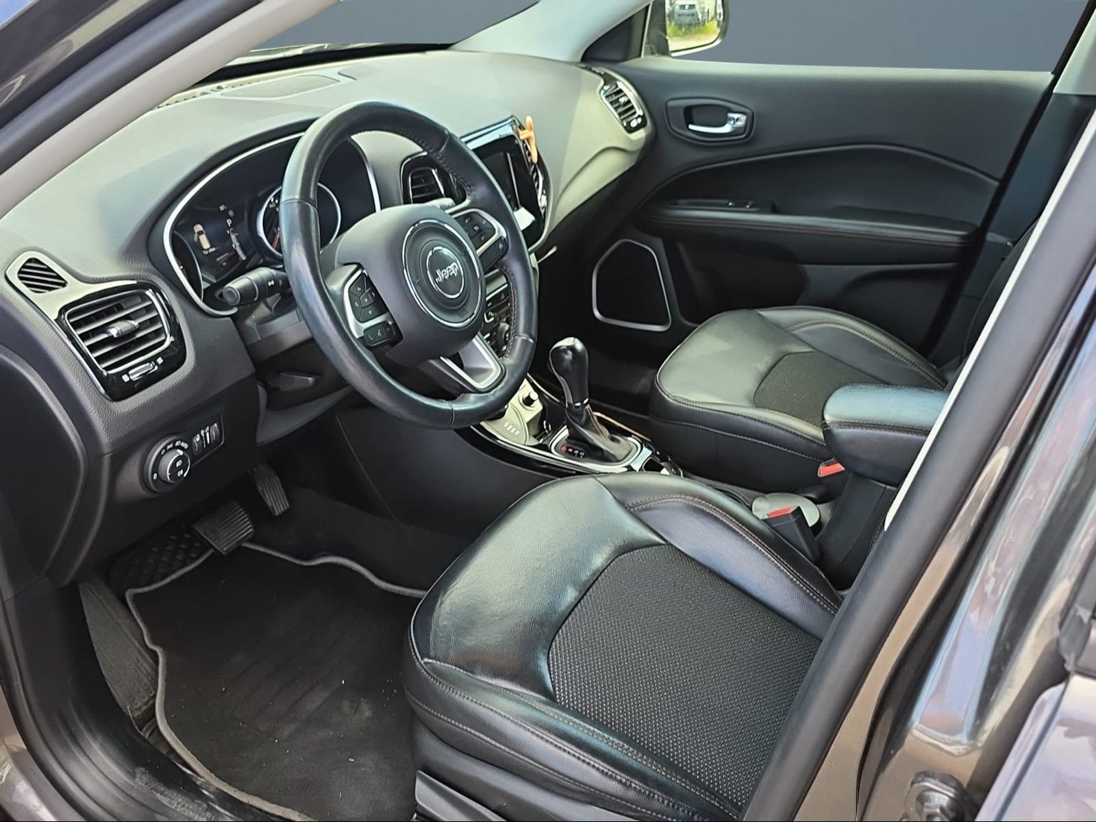 JEEP Compass 2.0CRD Limited AWD 9ATX Frisch MFK-image-10