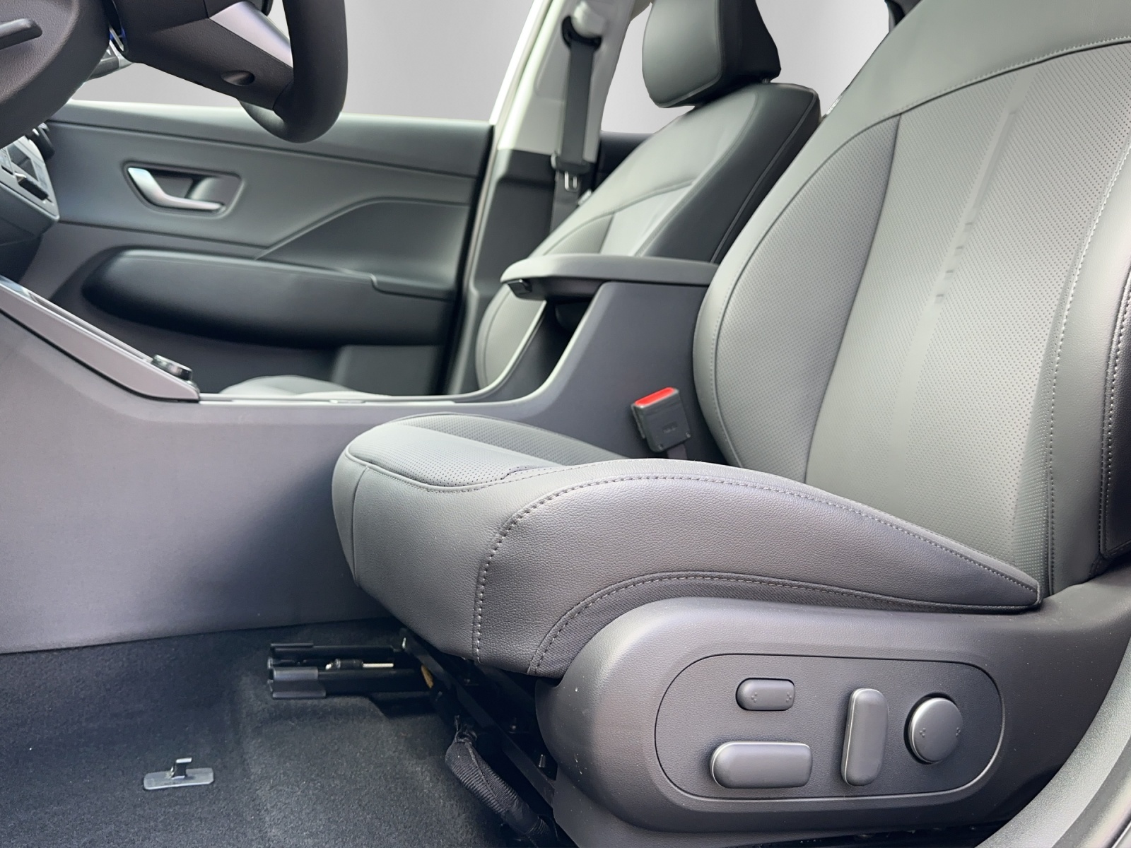 HYUNDAI Kona EV 65.4 kWh Vertex-image-11