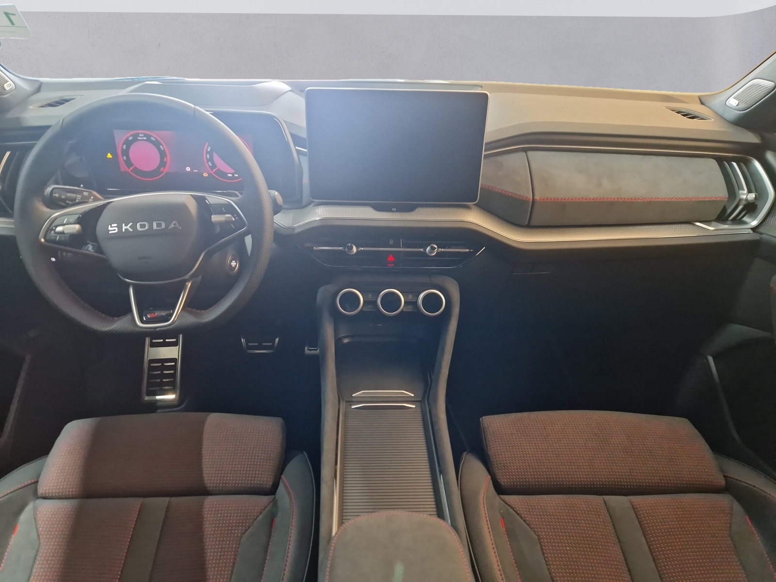 SKODA Kodiaq 2.0 TSI RS 4x4-image-9