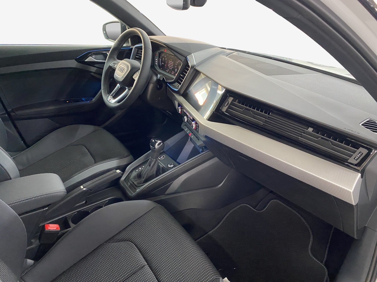 AUDI A1 Sportback 30 TFSI S Line S-tronic-image-13