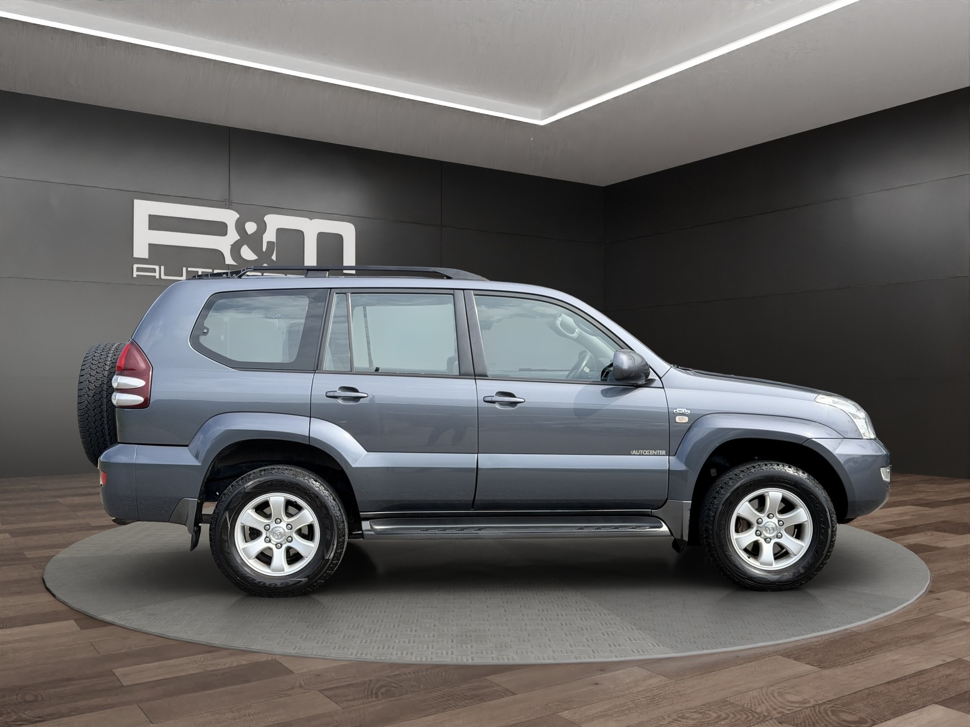 TOYOTA Land Cruiser 3.0 TD Linea Luna-image-3
