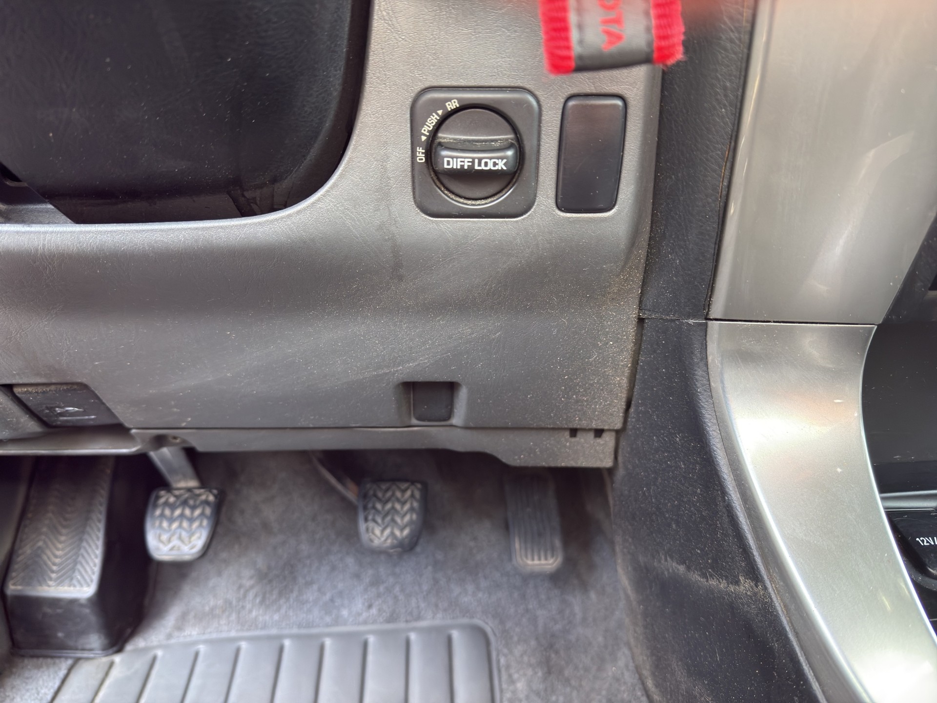 TOYOTA Land Cruiser 3.0 TD Linea Luna-image-16