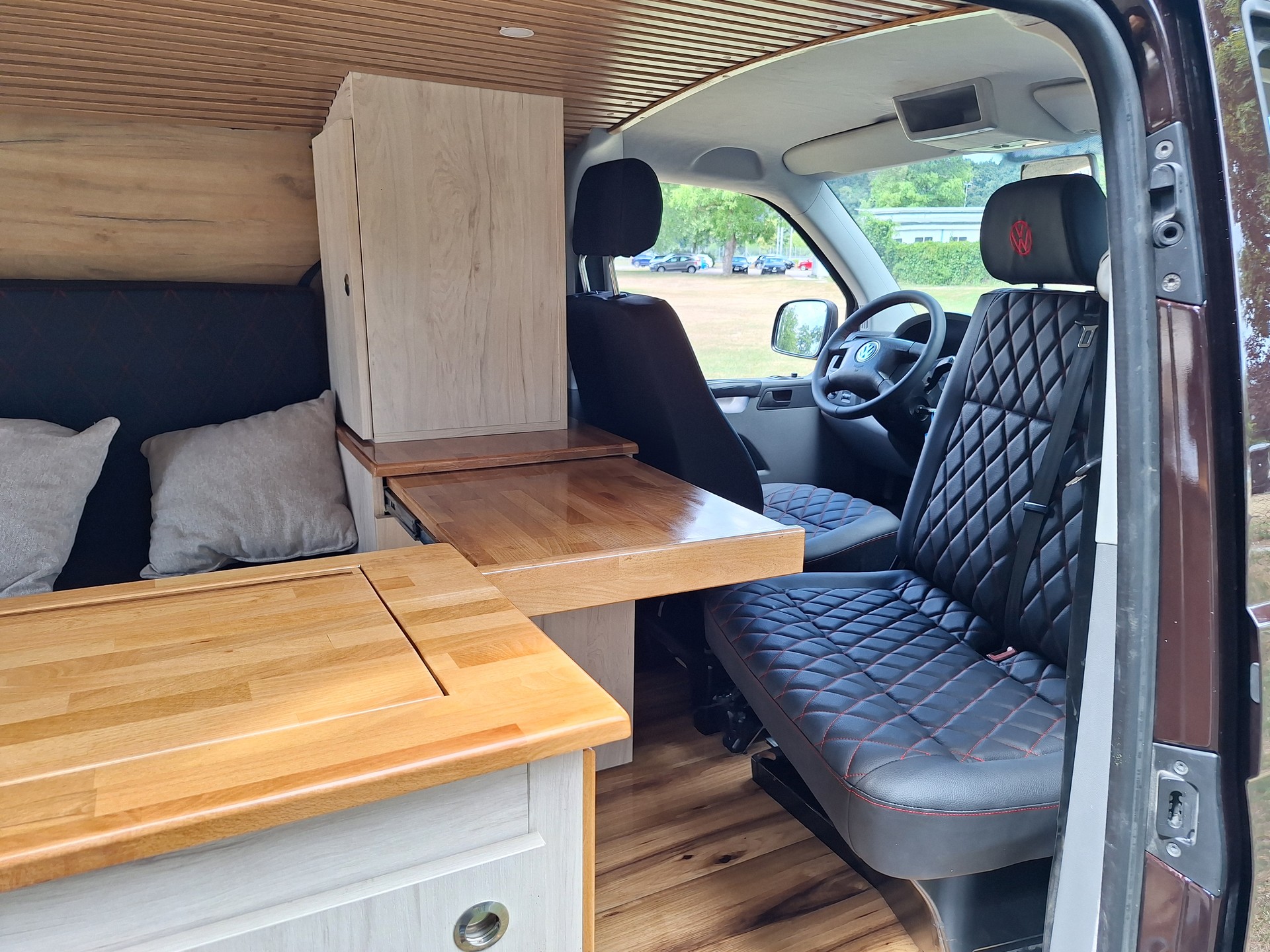 VW 2.5 TDI 4x4 Camper-image-14