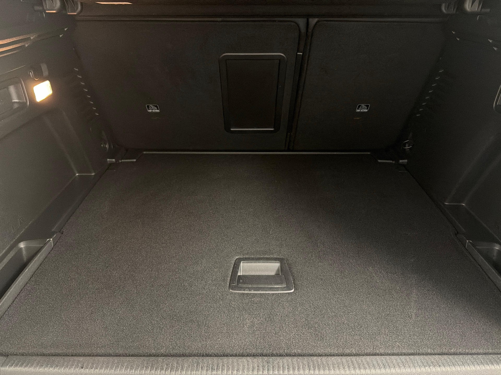 PEUGEOT 3008 1.2 PureTech GT Pack-image-11