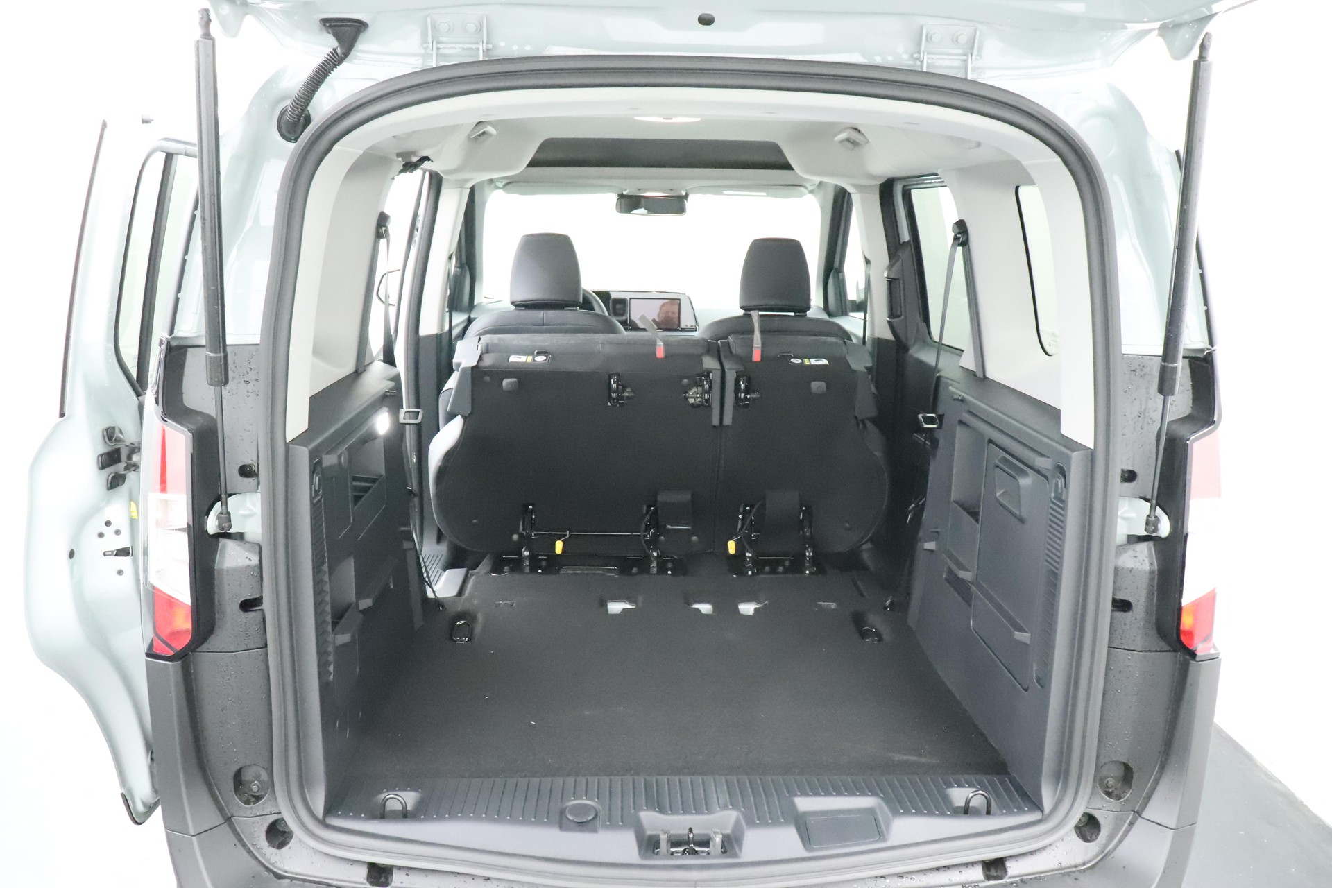 FORD Tourneo Courier 1.0 EcoBoost Active-image-12