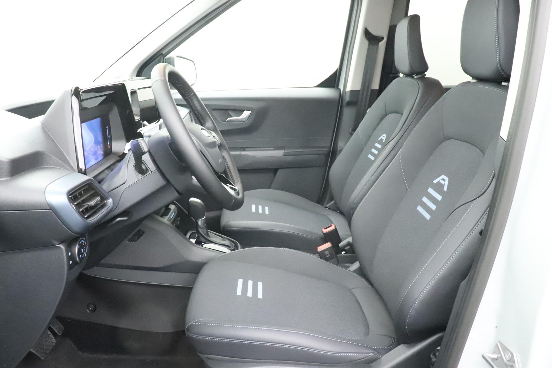FORD Tourneo Courier 1.0 EcoBoost Active-image-2