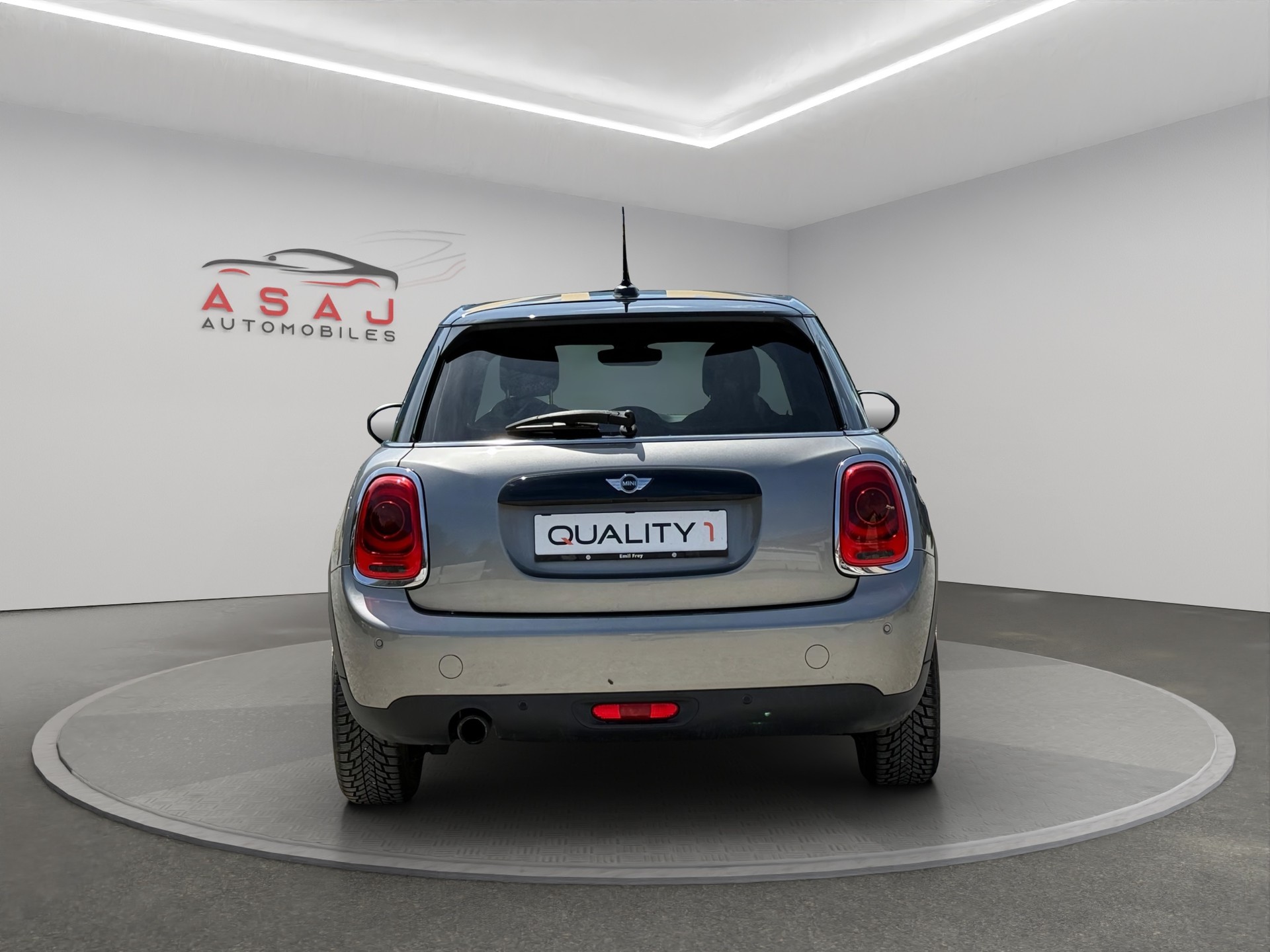 MINI Cooper Steptronic-image-5