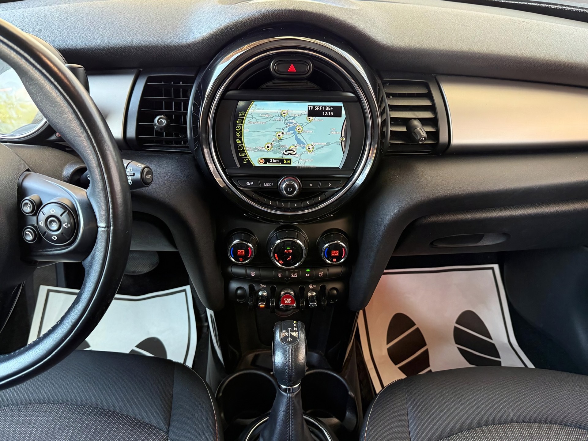MINI Cooper Steptronic-image-9