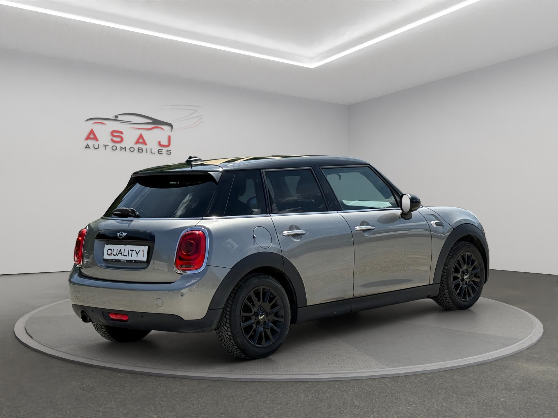 MINI Cooper Steptronic-image-6