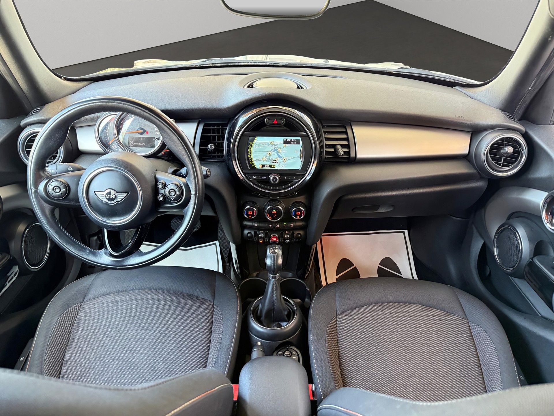MINI Cooper Steptronic-image-8