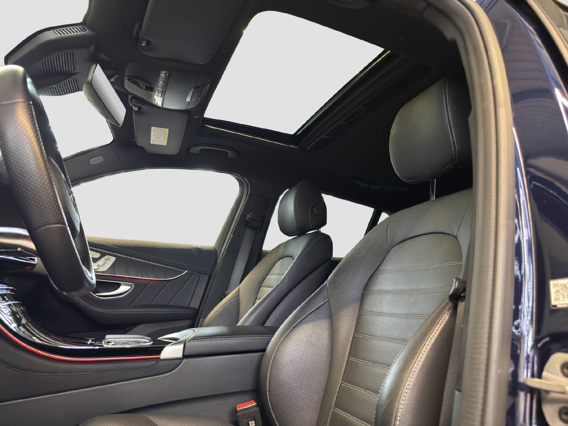 MERCEDES-BENZ EQC 400 AMG Line 4MATIC-image-11