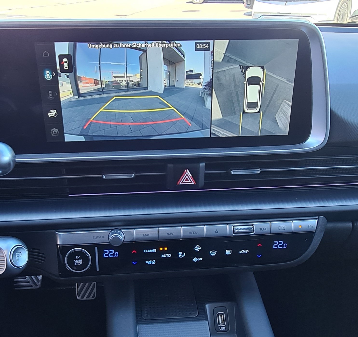 HYUNDAI Ioniq 6 77kWh Launch Edition 2WD-image-14