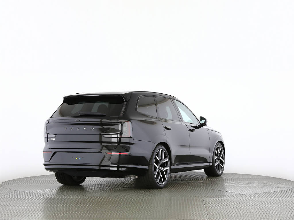 VOLVO EX 90 Twin Performance Ultra AWDD 800V-image-11