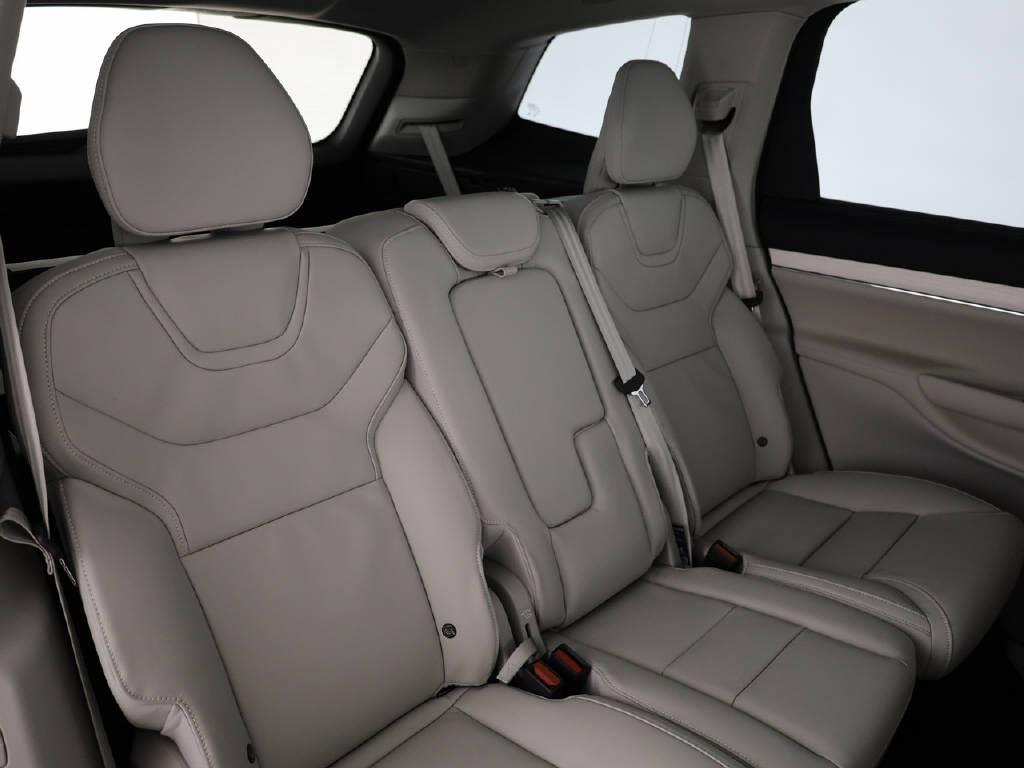 VOLVO EX 90 Twin Performance Ultra AWDD 800V-image-3