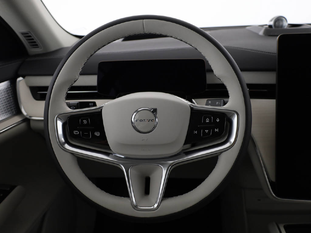 VOLVO EX 90 Twin Performance Ultra AWDD 800V-image-4