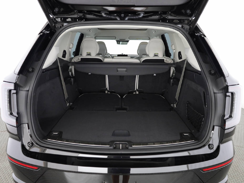 VOLVO EX 90 Twin Performance Ultra AWDD 800V-image-23