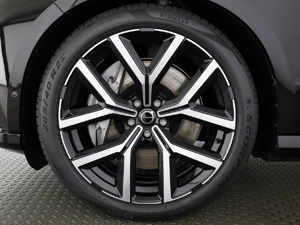 VOLVO EX 90 Twin Performance Ultra AWDD 800V-image-6