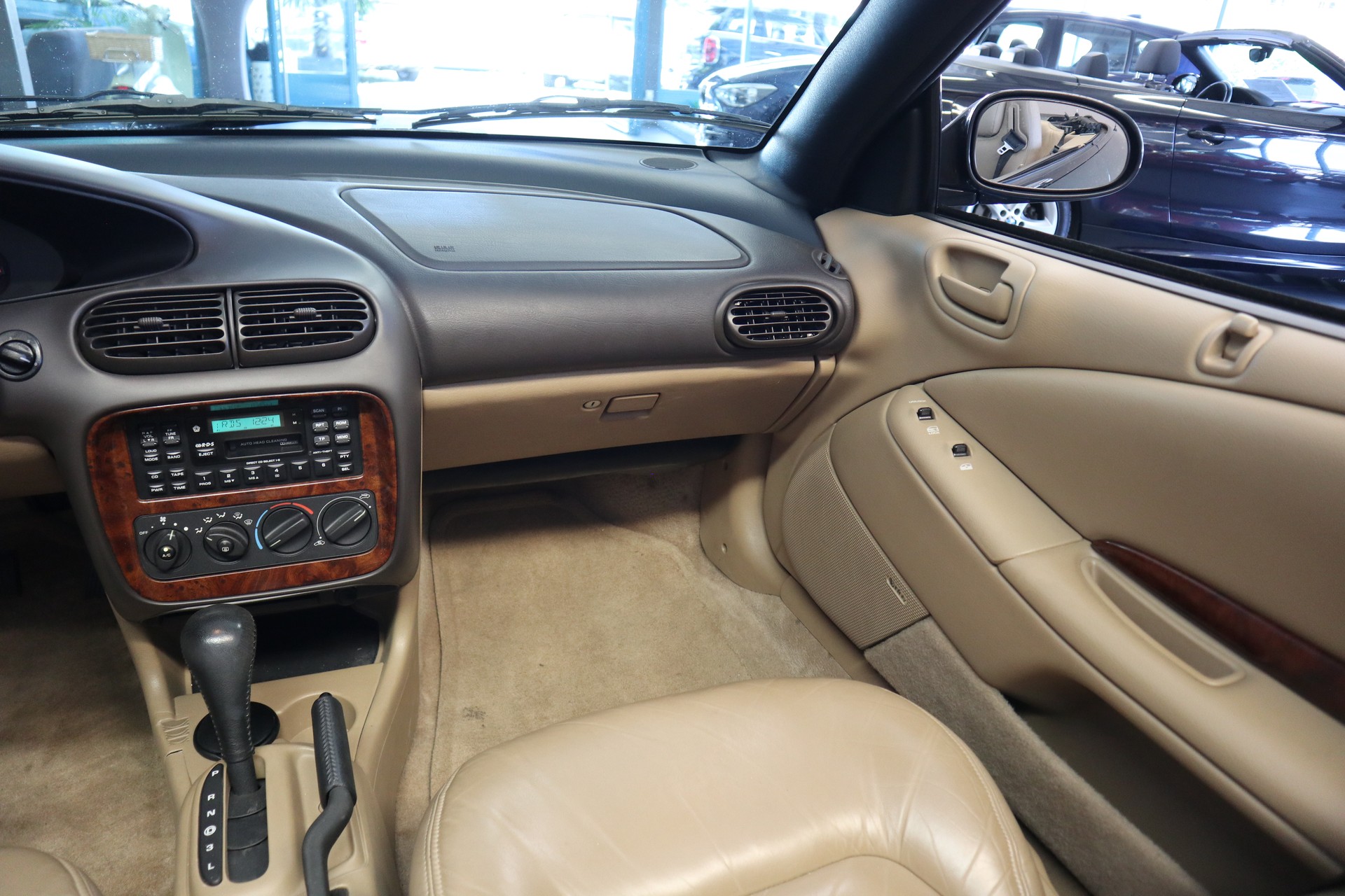 CHRYSLER Stratus 2.5 V6 LX Cabrio-image-13