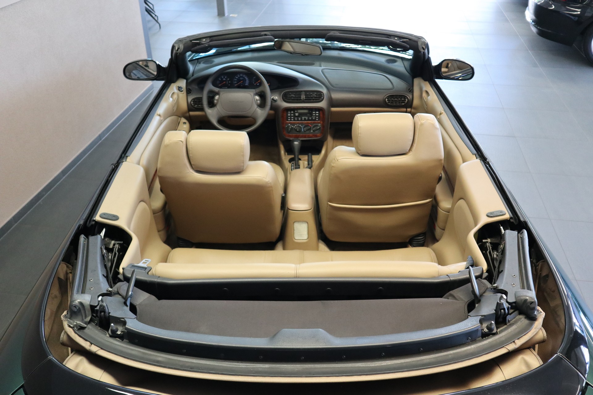 CHRYSLER Stratus 2.5 V6 LX Cabrio-image-9