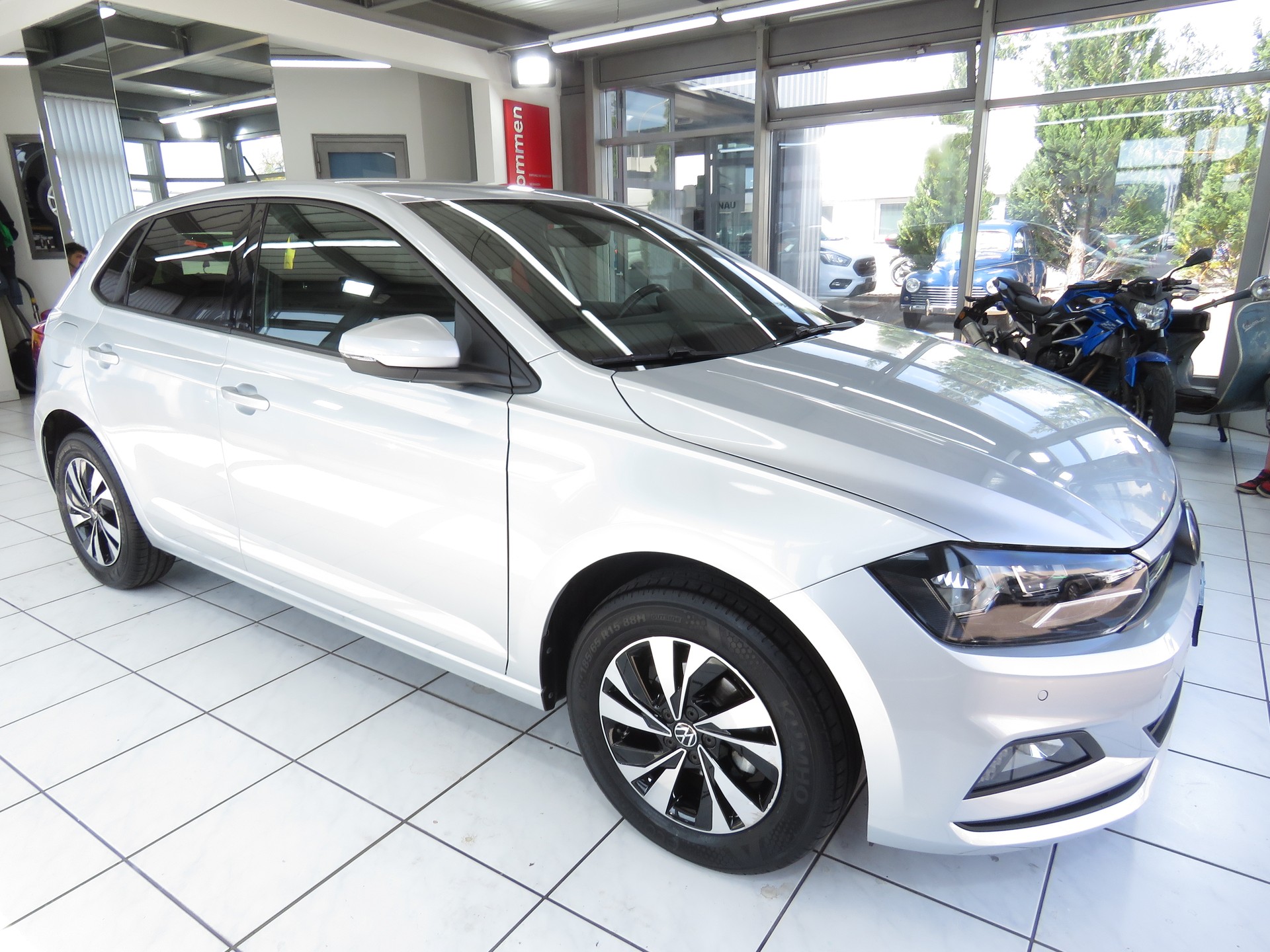 VW Polo 1.0 TSI BMT Comfortline DSG (Automat)-showroom-element-2