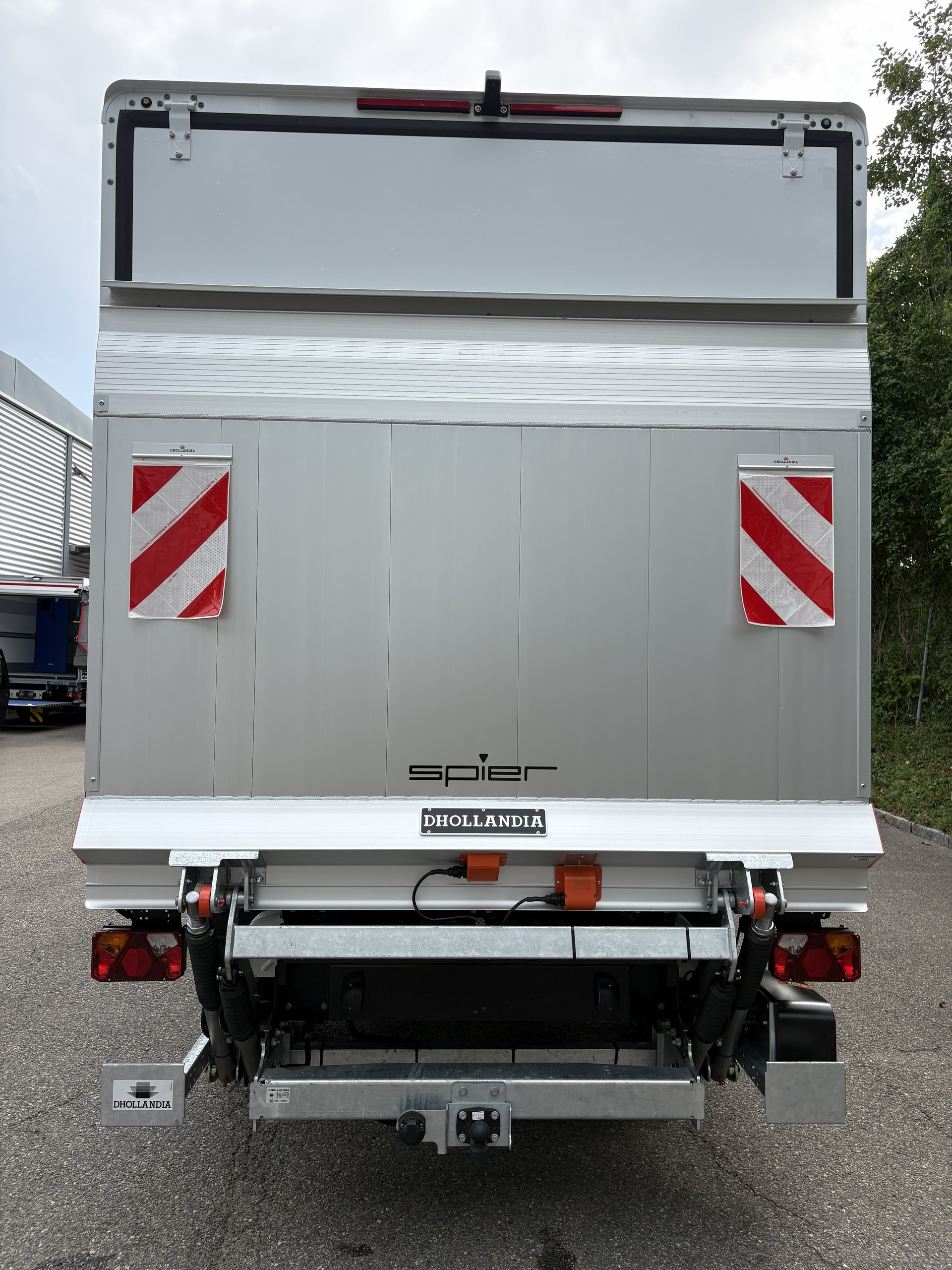 MAN TGE 3.160 4x2F-image-7