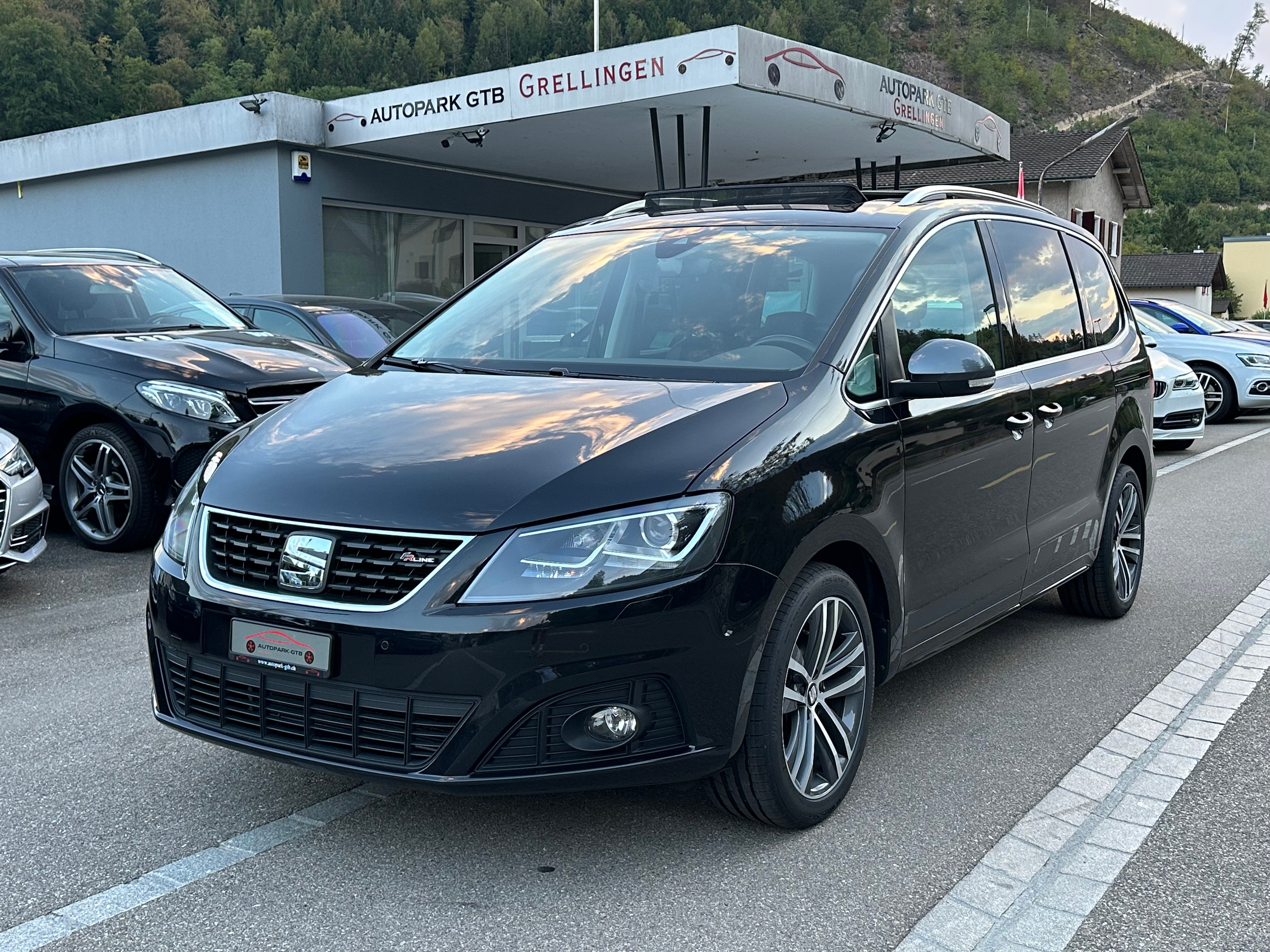 Car photo