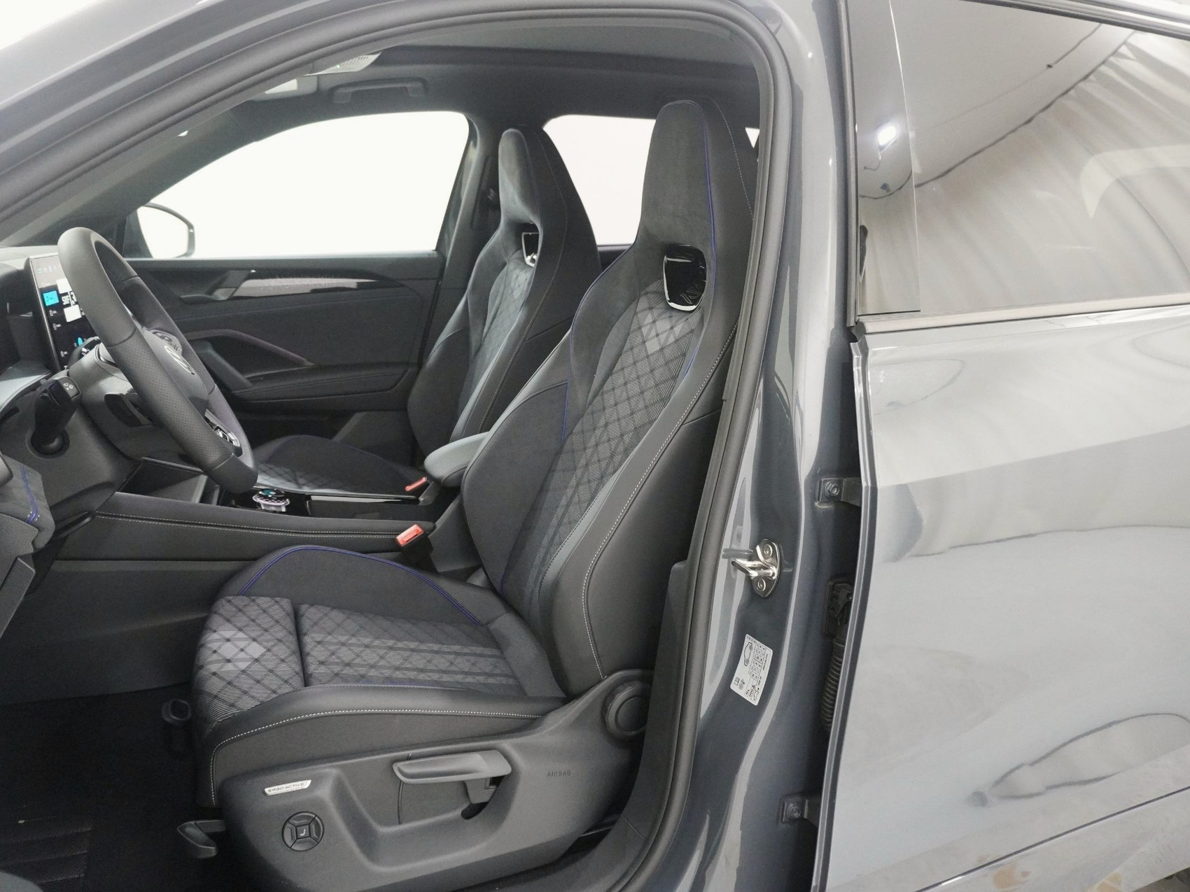 VW Tayron 2.0 TDI R-Line DSG 4motion-image-12