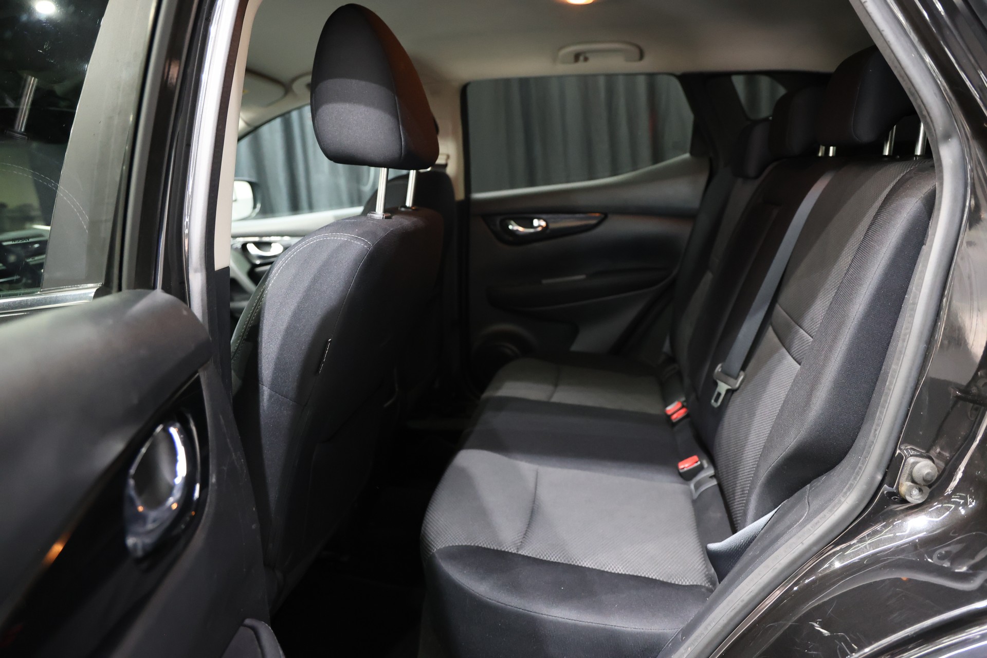 NISSAN Qashqai 1.6 dCi tekna ALL-MODE 4x4-image-4
