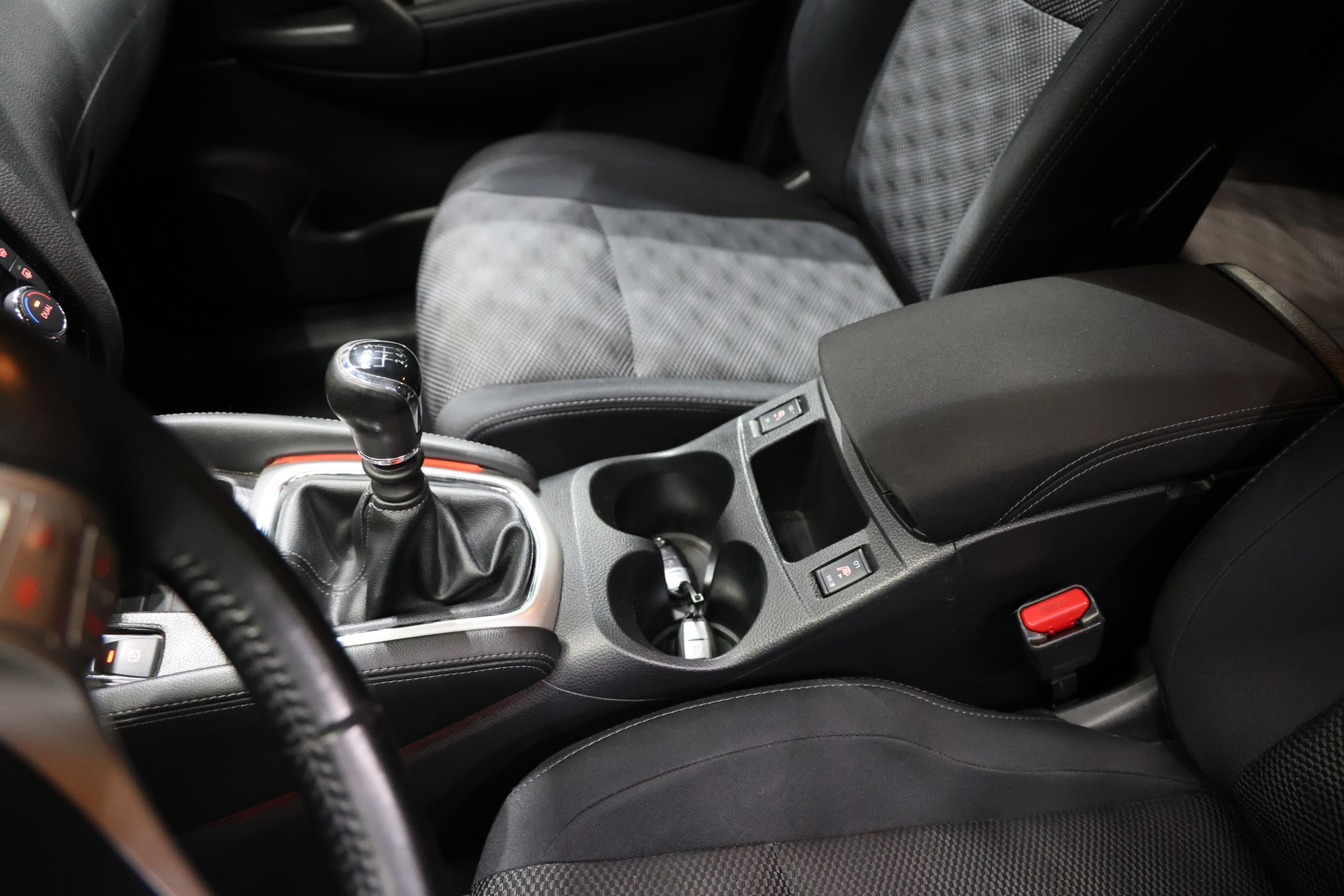 NISSAN Qashqai 1.6 dCi tekna ALL-MODE 4x4-image-19