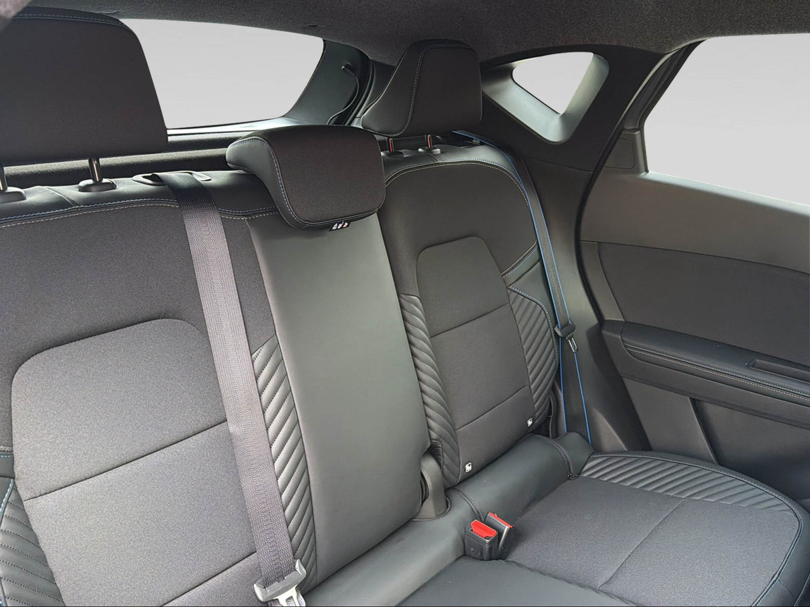 RENAULT Captur 1.8 E-Tech esprit Alpine-image-11