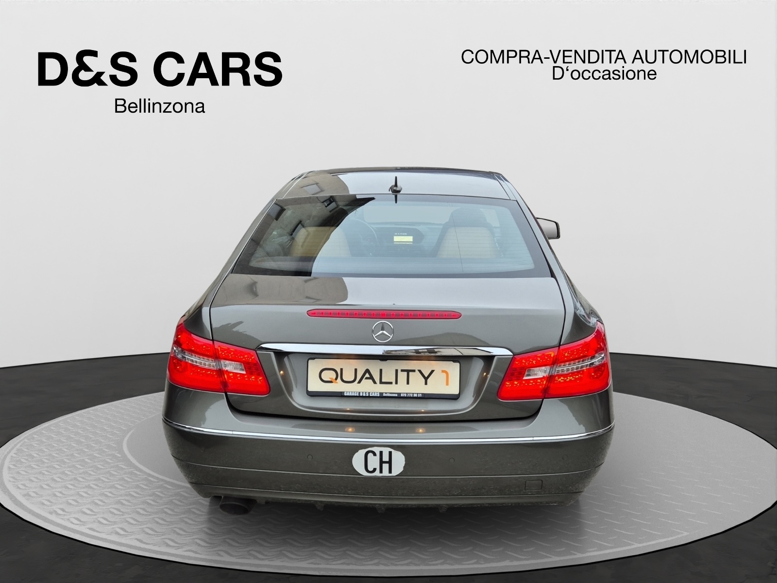 MERCEDES-BENZ E 250 CGI BlueEfficiency Automatic-image-4