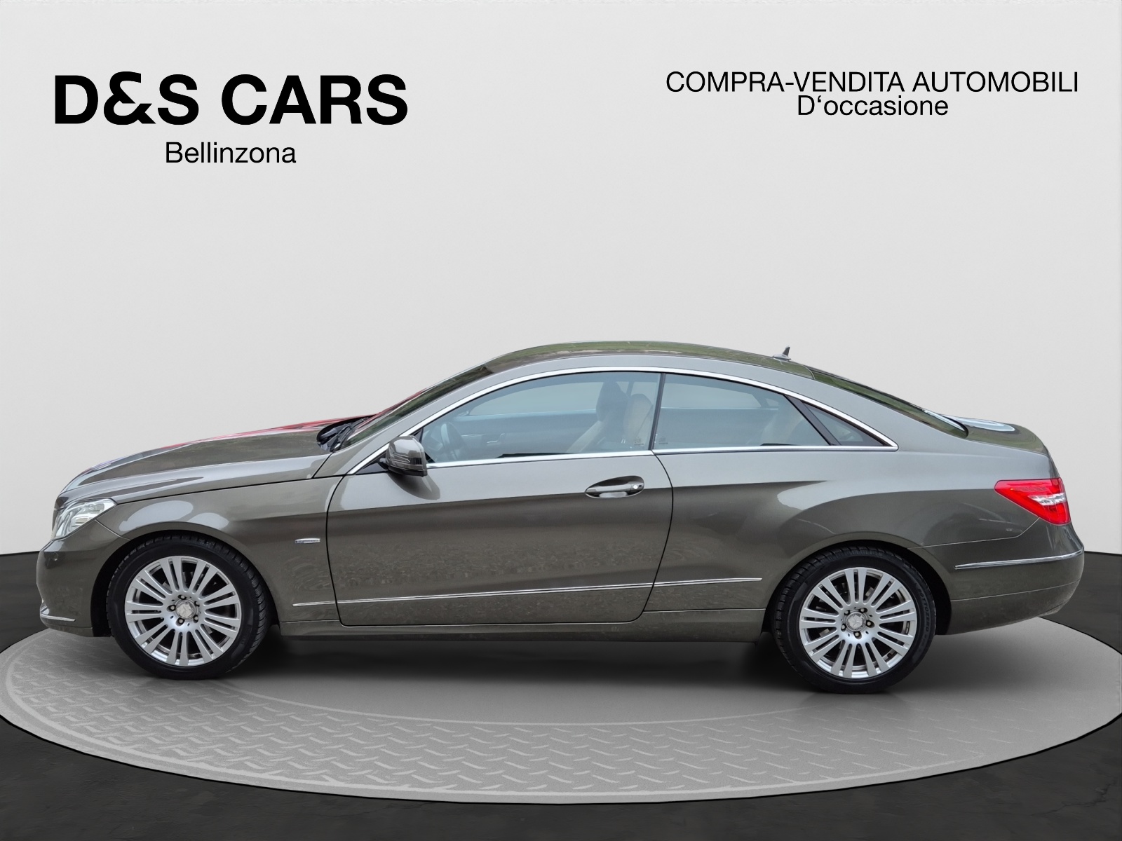 MERCEDES-BENZ E 250 CGI BlueEfficiency Automatic-image-2