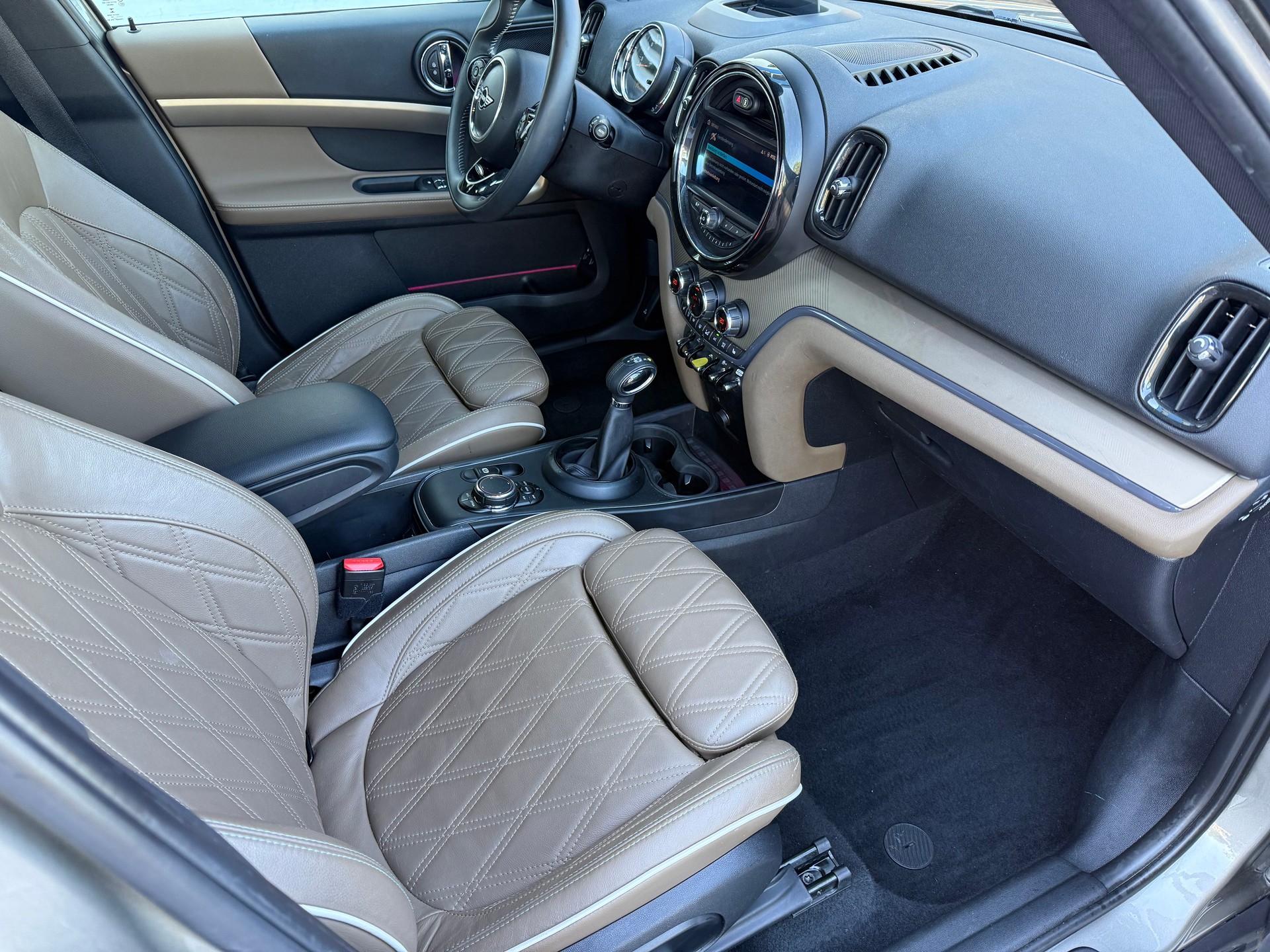 MINI Countryman Cooper S E ALL4 Steptronic-image-13