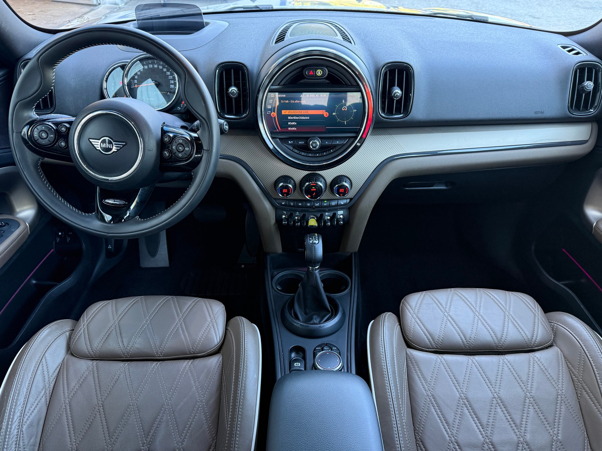 MINI Countryman Cooper S E ALL4 Steptronic-image-9