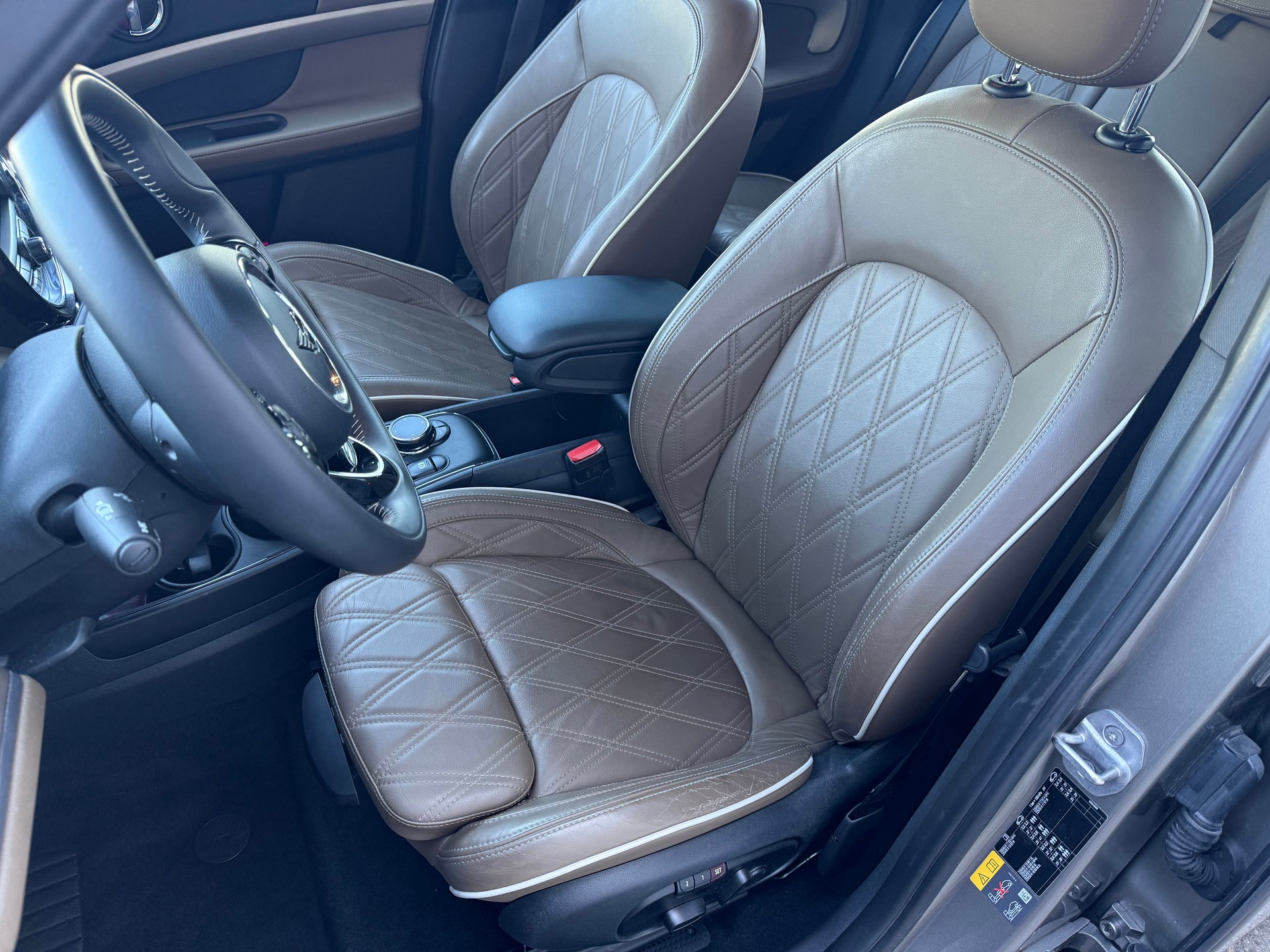 MINI Countryman Cooper S E ALL4 Steptronic-image-8