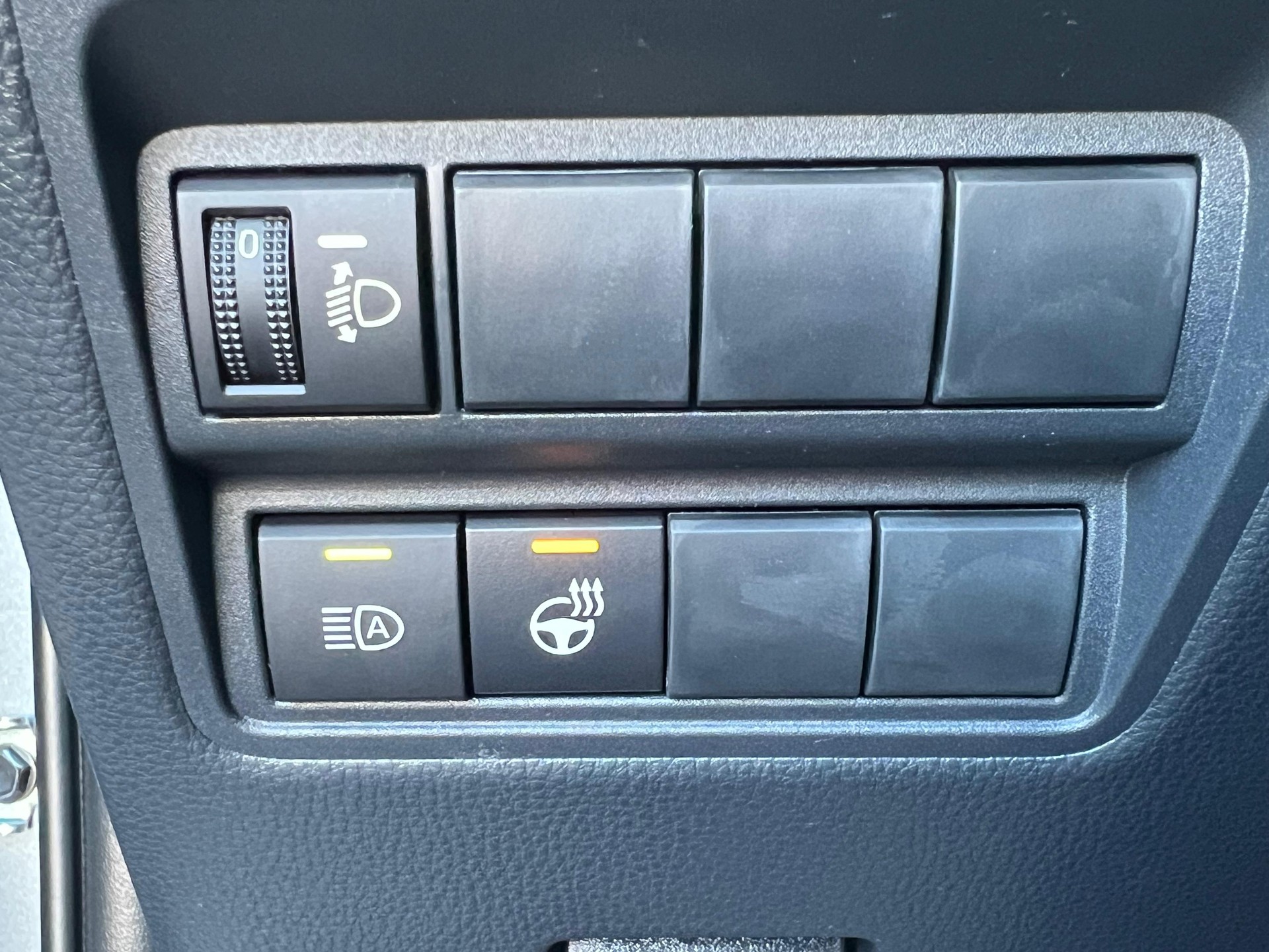 TOYOTA Yaris 1.5 VVT-i HSD Trend-image-15