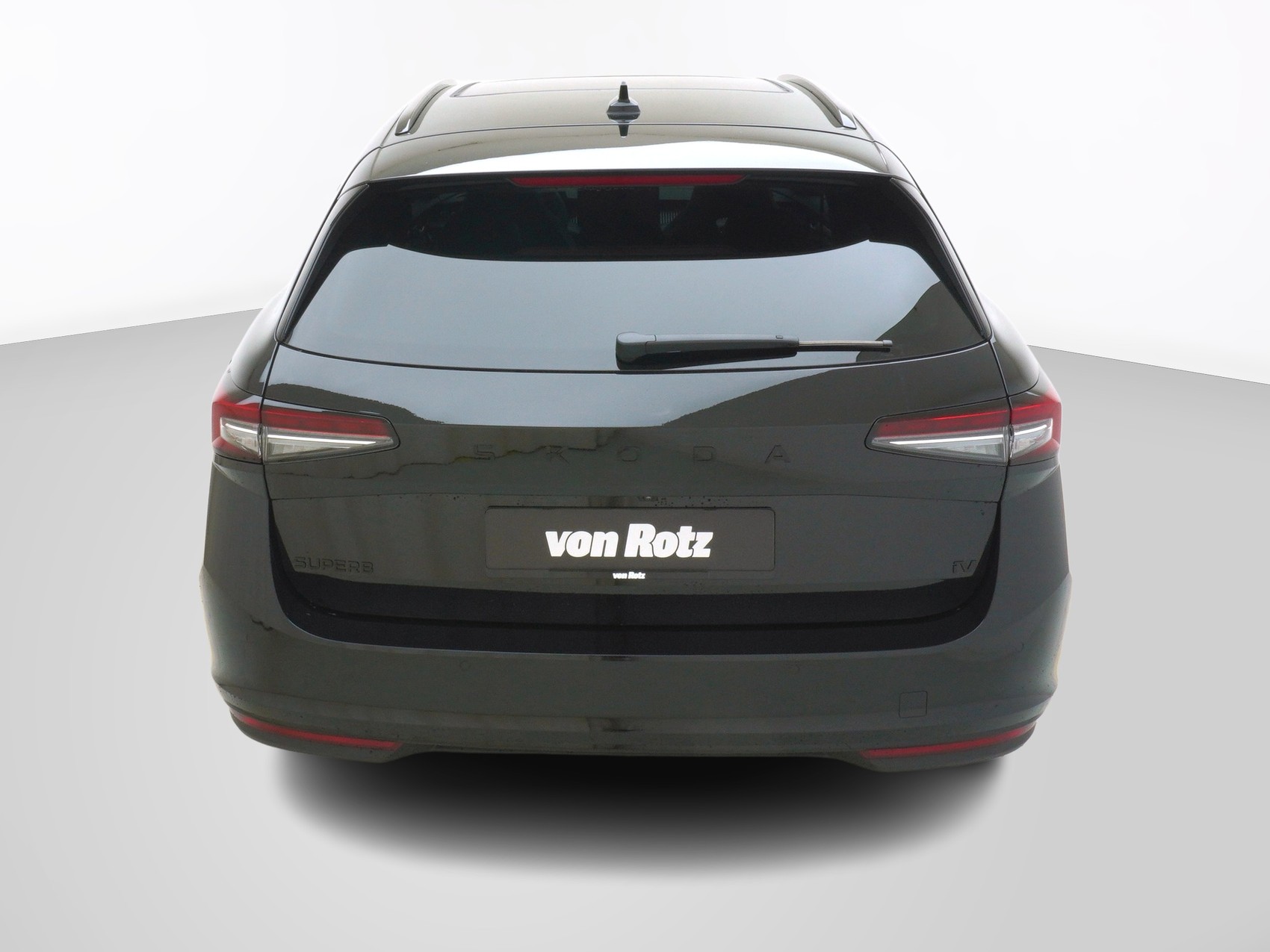 SKODA Superb 1.5 TSI Plug-in-Hybrid Sportline DSG-image-2