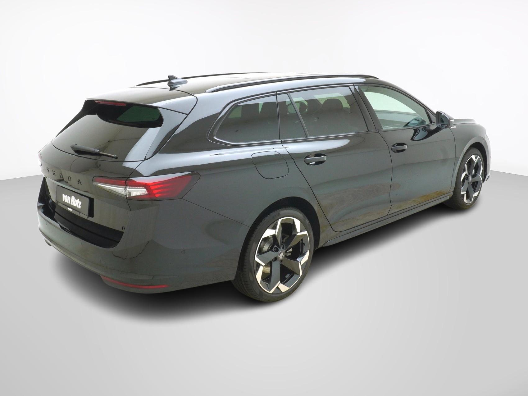 SKODA Superb 1.5 TSI Plug-in-Hybrid Sportline DSG-image-4