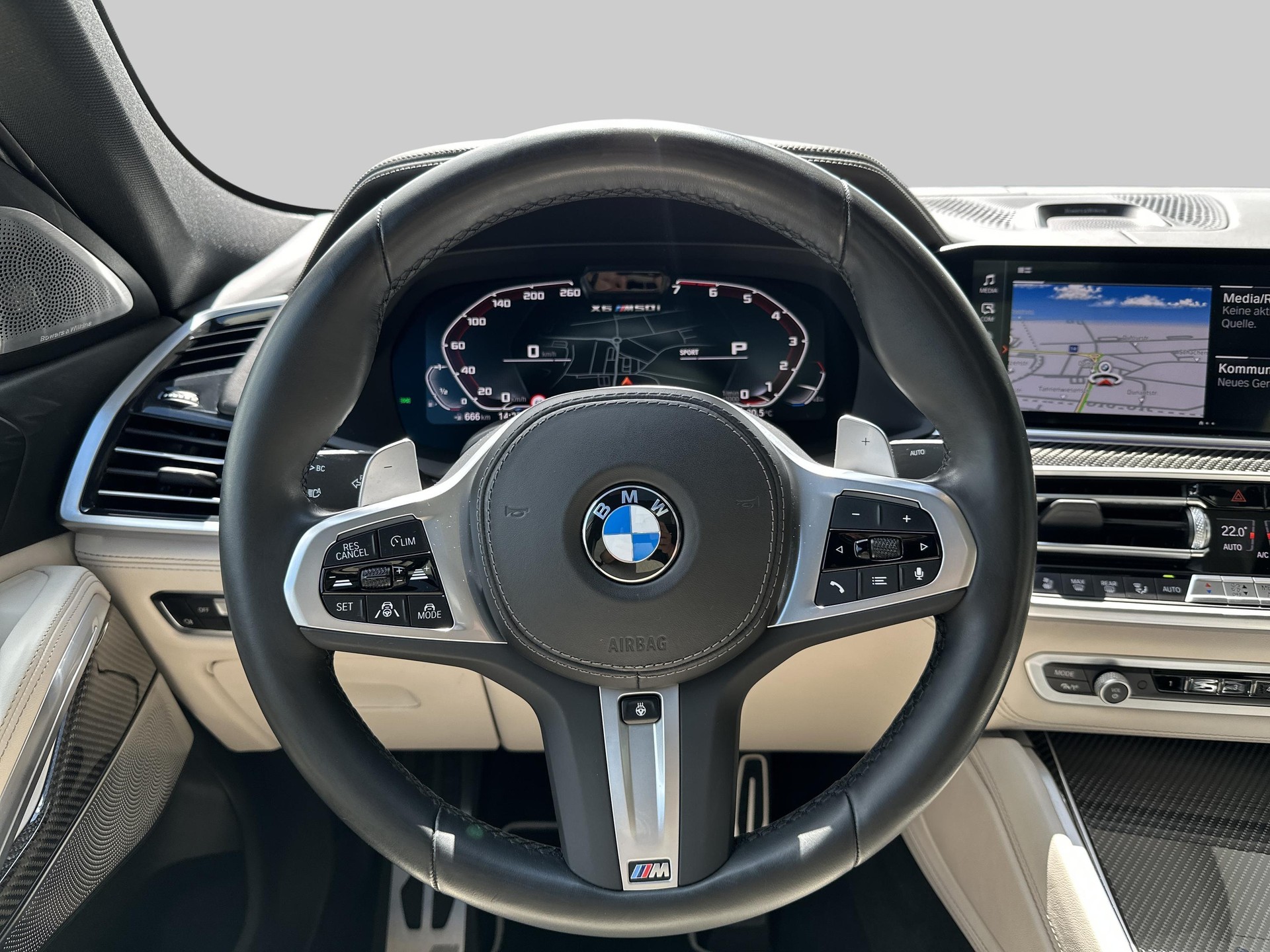 BMW X6 M50i-image-7