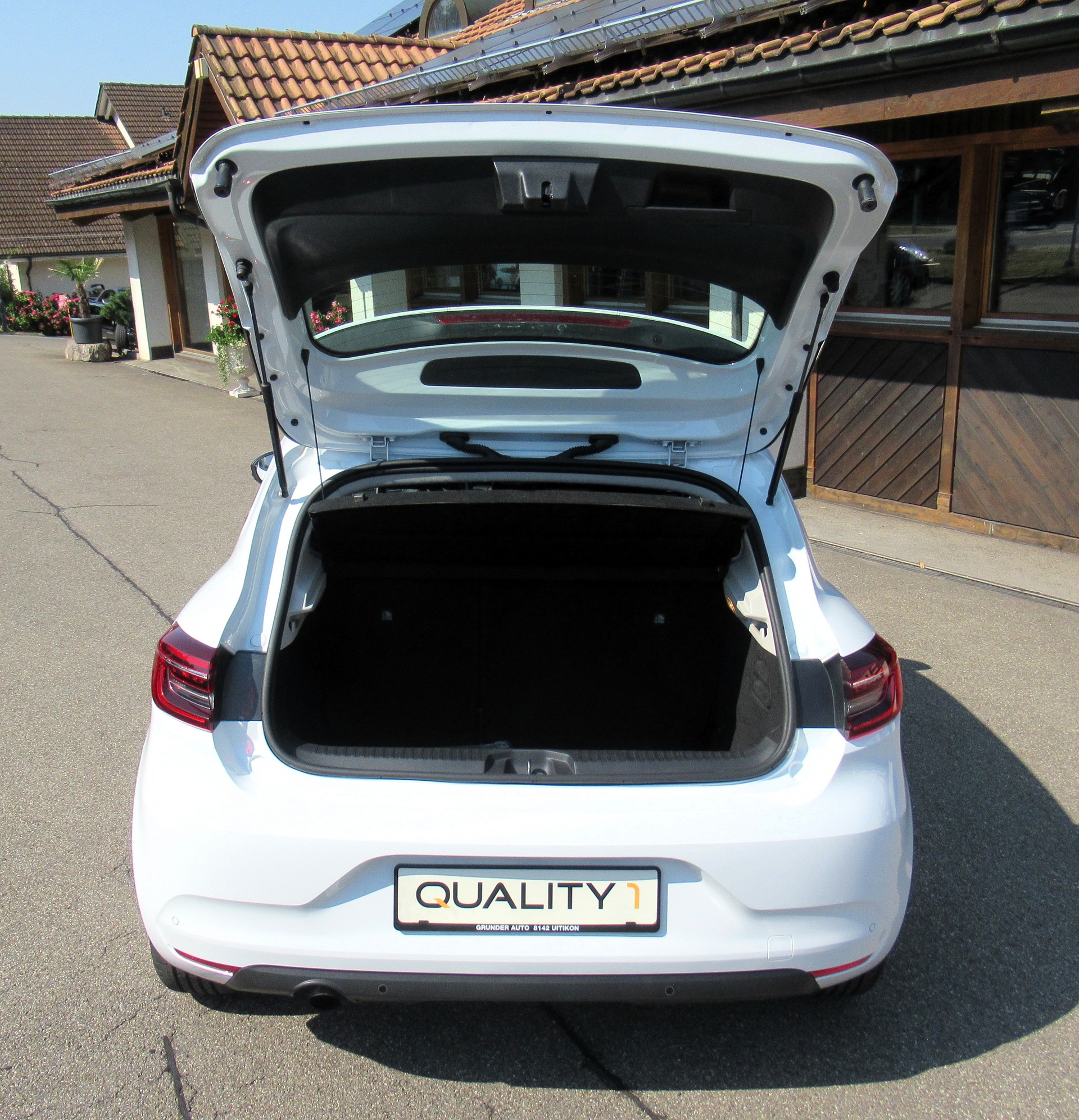RENAULT Clio 1.0 Business-image-4