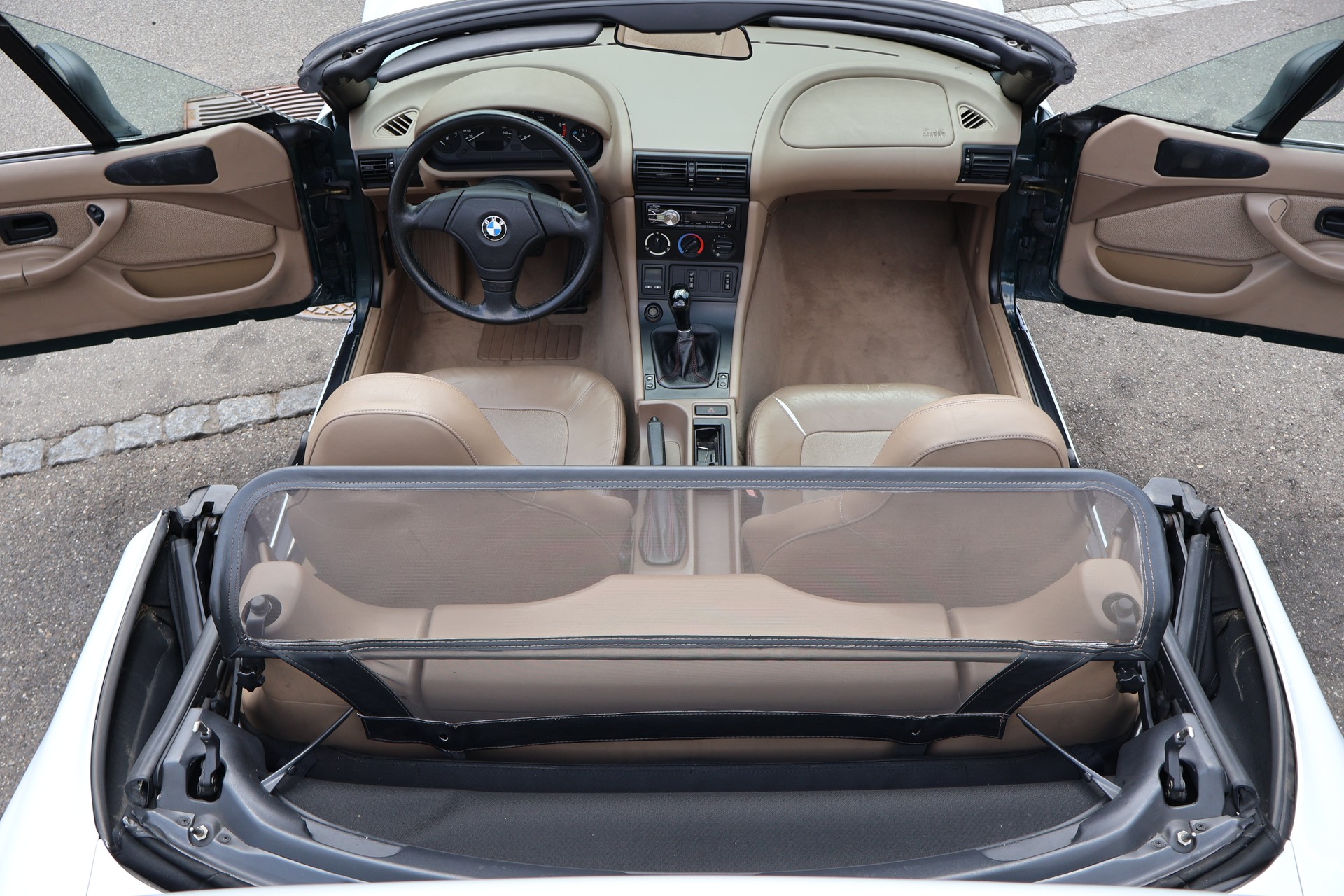 BMW Z3 1.8i Roadster-image-11
