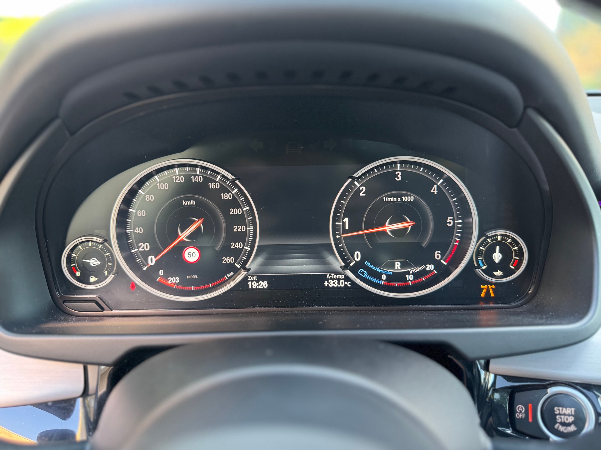 BMW X5 xDrive 30d Steptronic-image-12