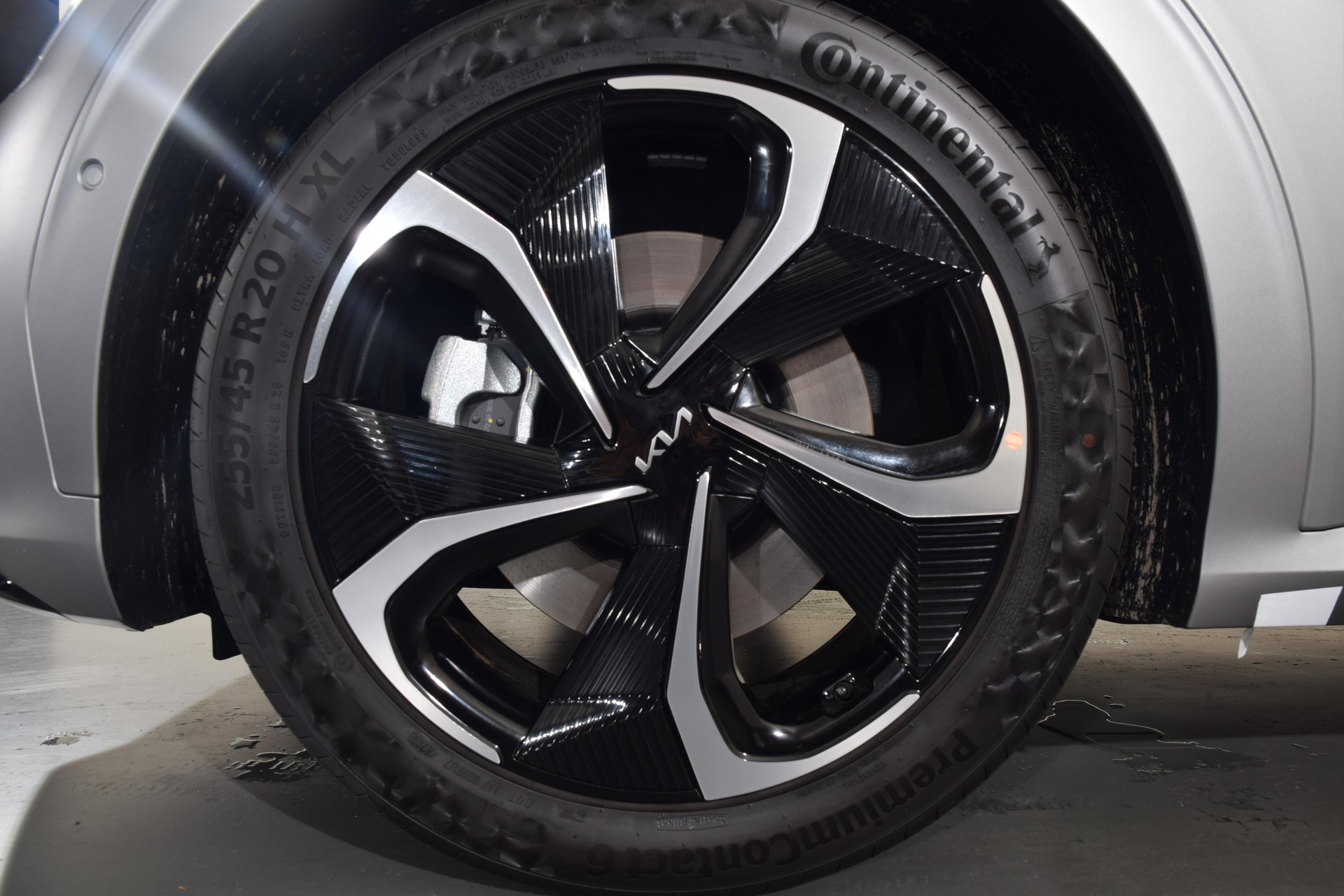 KIA EV6 77 kWh GT-Line 4x4-image-17